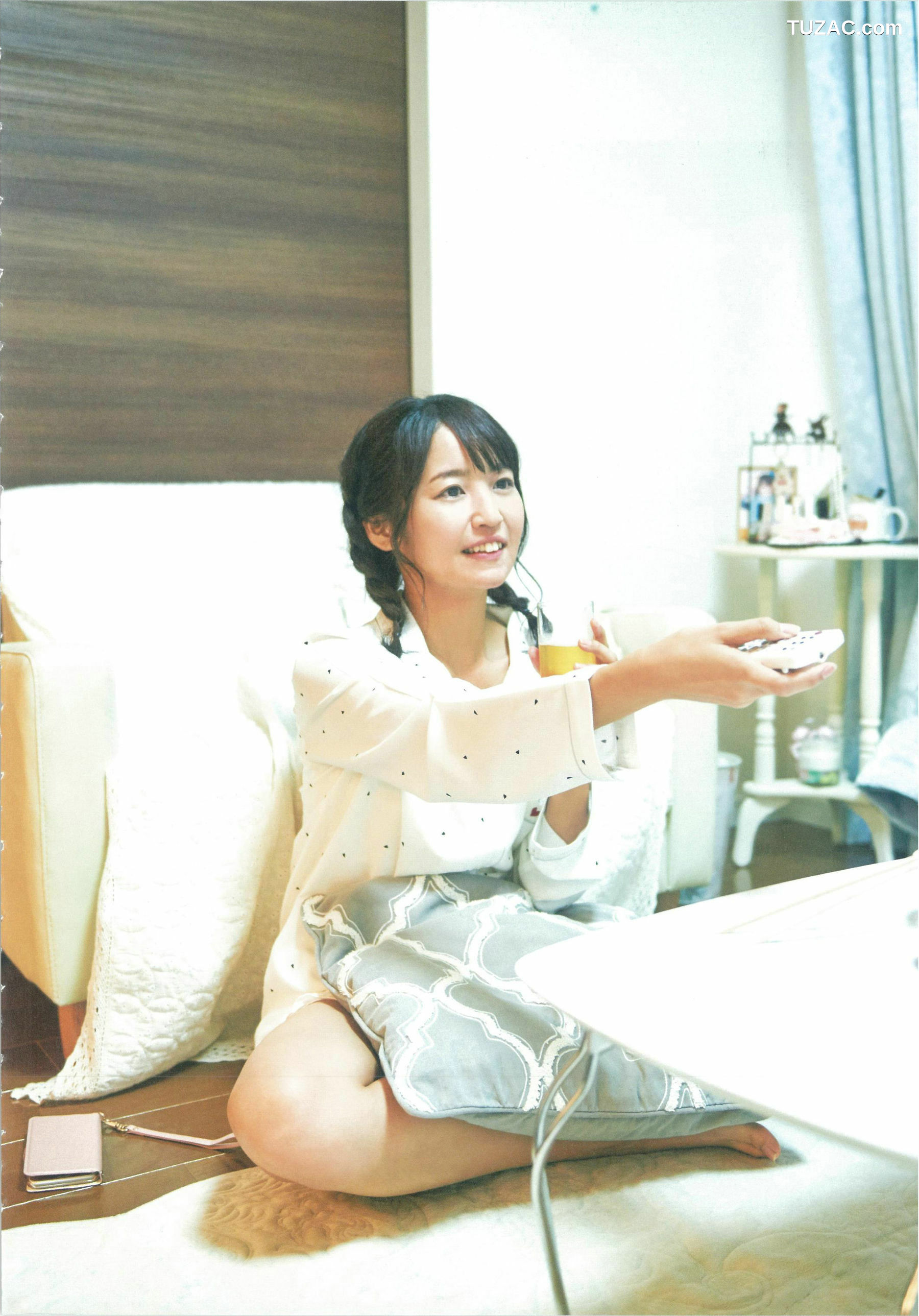 PB写真集_惣田紗莉渚 1st《うらばなし》 写真集[114P]