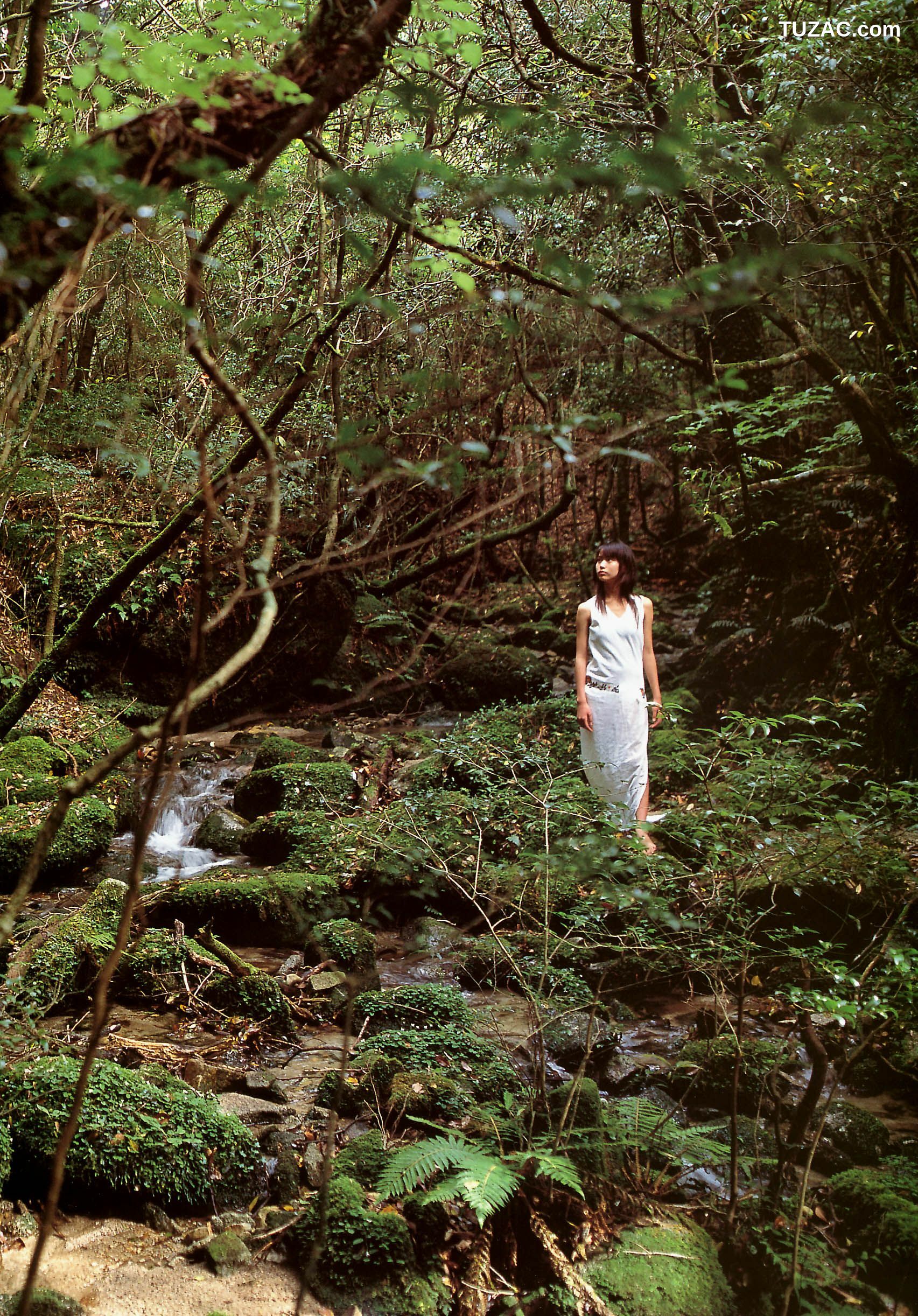 PB写真集_戸田恵梨香 《SANWA MOOK 7 生まれた泉》[98P]