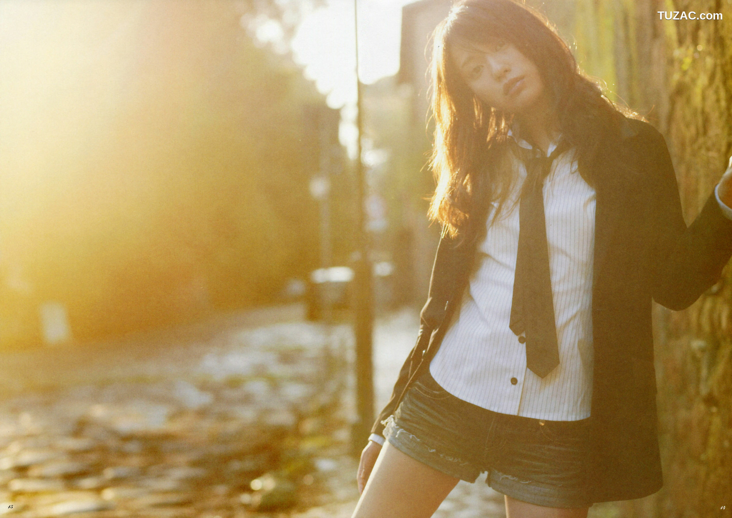 PB写真集_戸田恵梨香《ERIKA&times;CECIL McBEE Vivace》 写真集[59P]