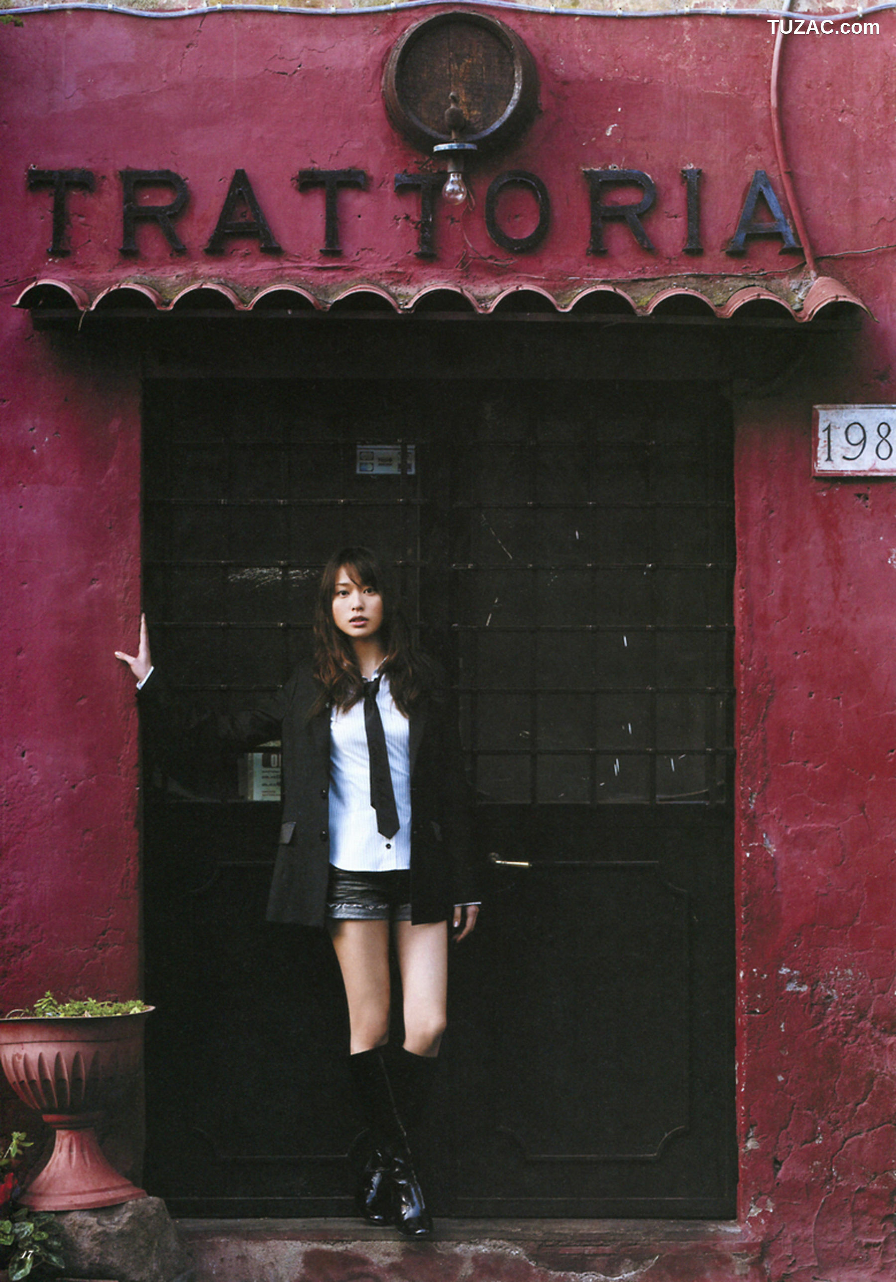 PB写真集_戸田恵梨香《ERIKA&times;CECIL McBEE Vivace》 写真集[59P]