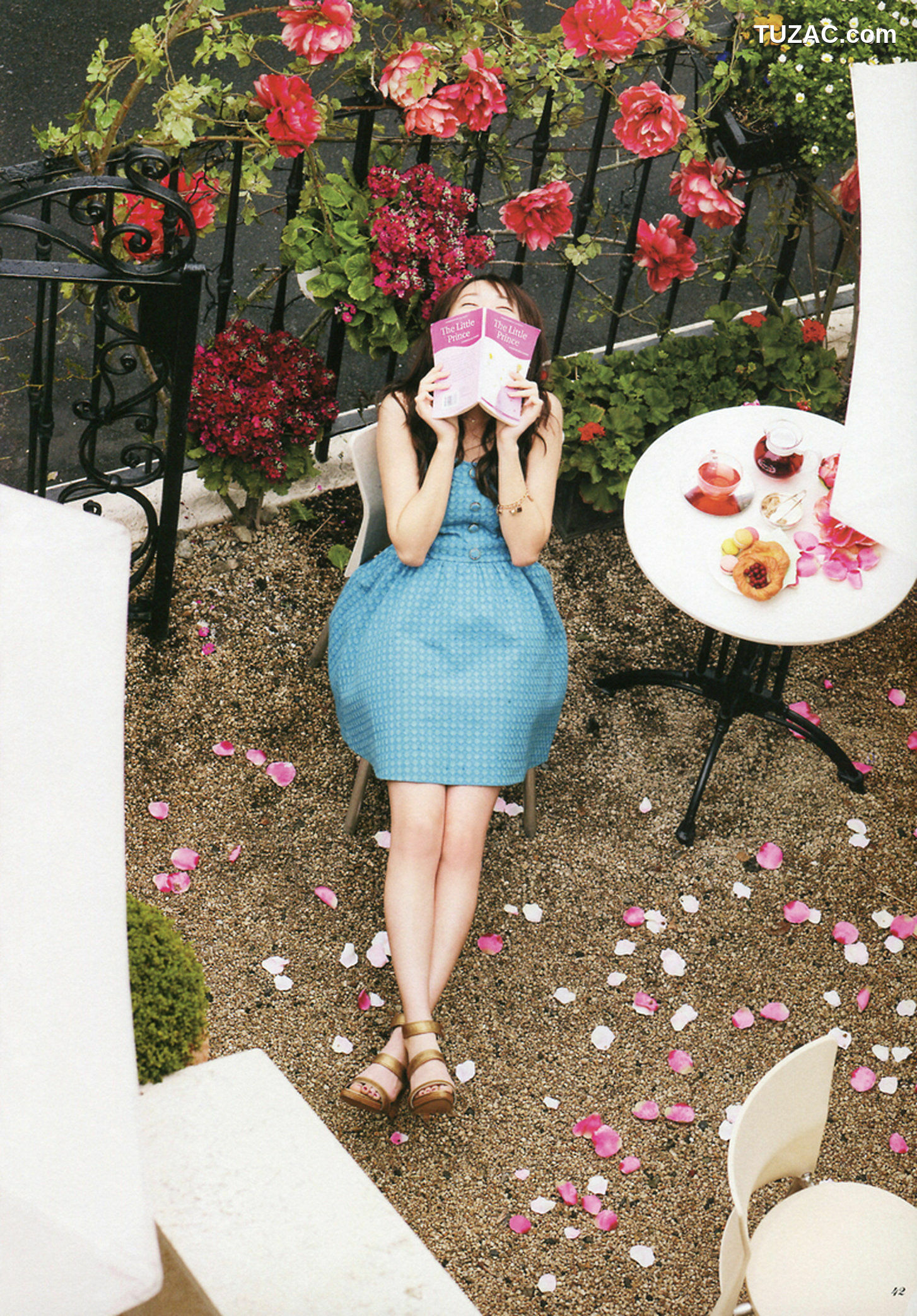 PB写真集_戸田恵梨香《ERIKA&times;CECIL McBEE Vivace》 写真集[59P]