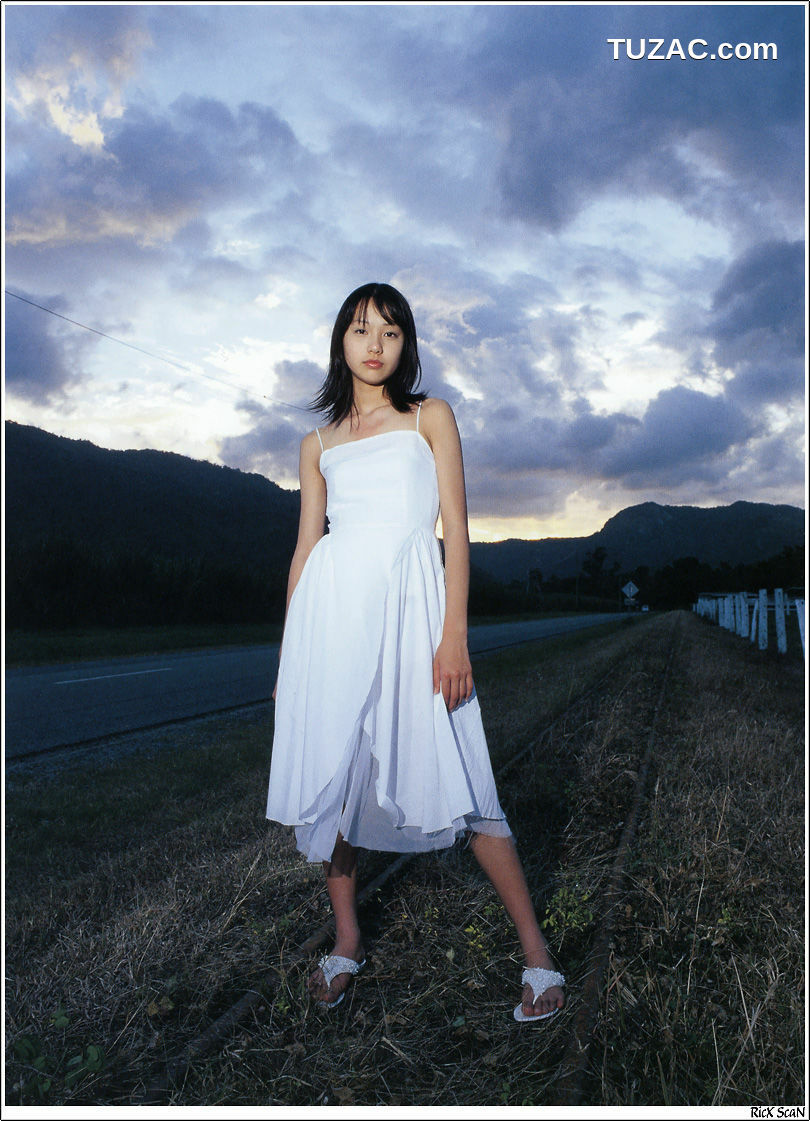 PB写真集_戸田恵梨香《Nature》 写真集[106P]