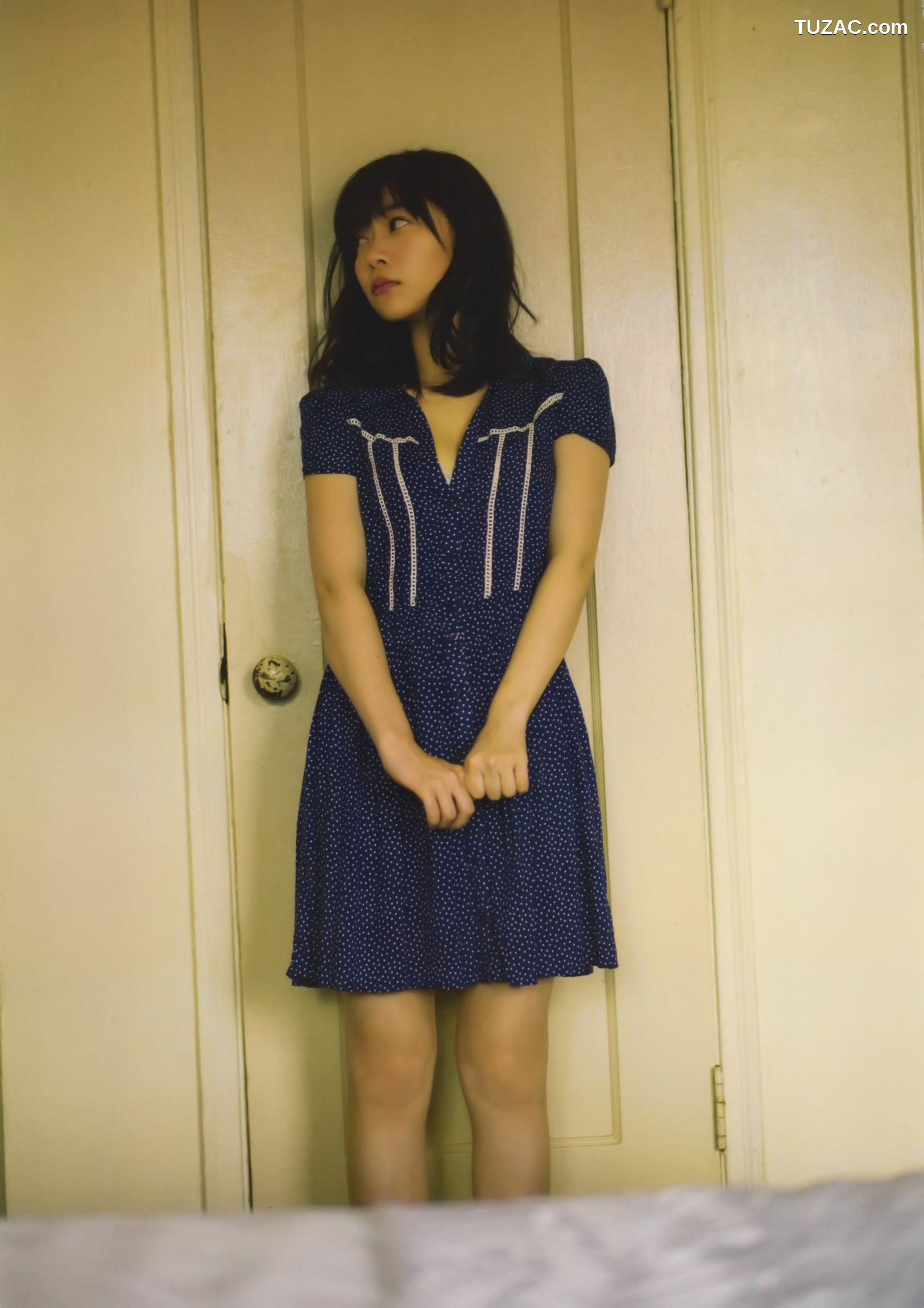 PB写真集_指原莉乃 《スキャンダル中毒》 [104P]