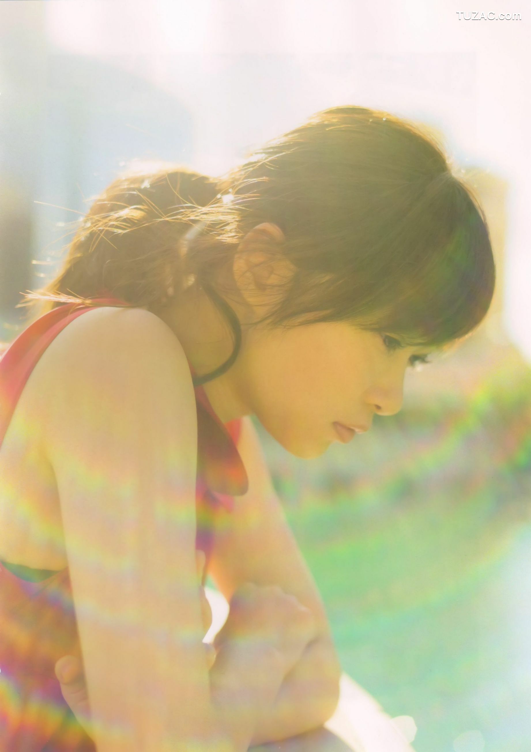 PB写真集_指原莉乃 《スキャンダル中毒》 [104P]