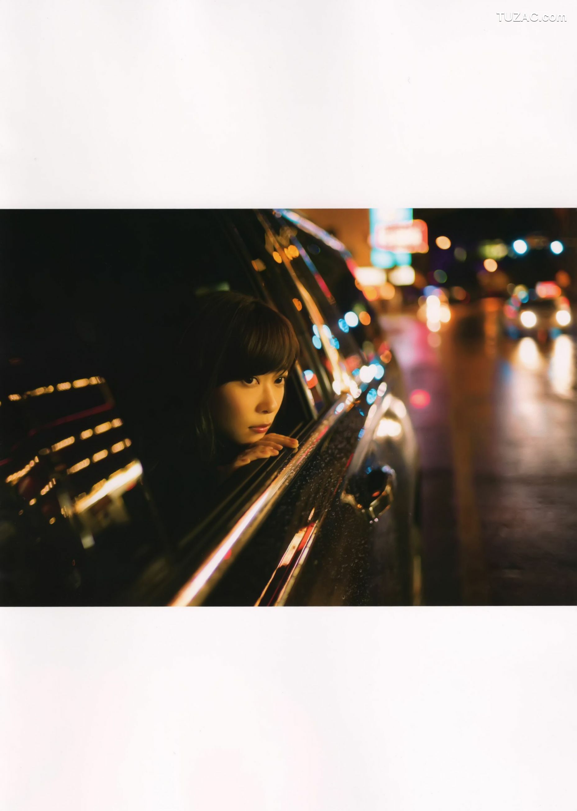 PB写真集_指原莉乃 《スキャンダル中毒》 [104P]