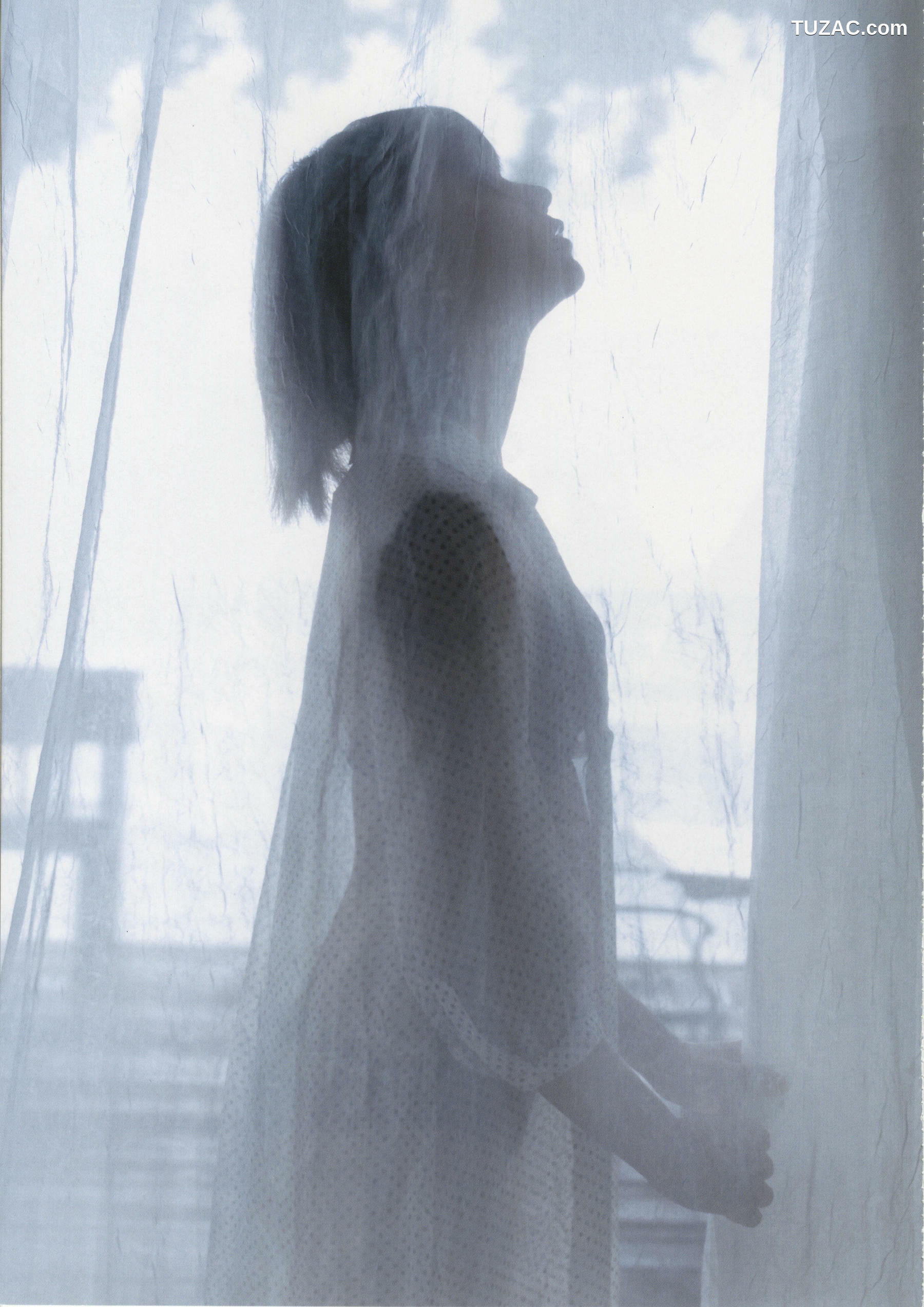 PB写真集_星名美怜「MIREITOPIA」 写真集[112P]