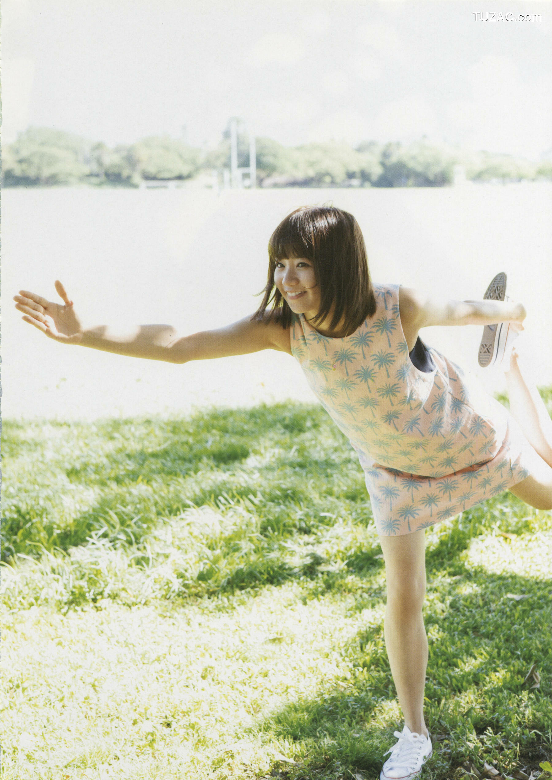 PB写真集_星名美怜「MIREITOPIA」 写真集[112P]