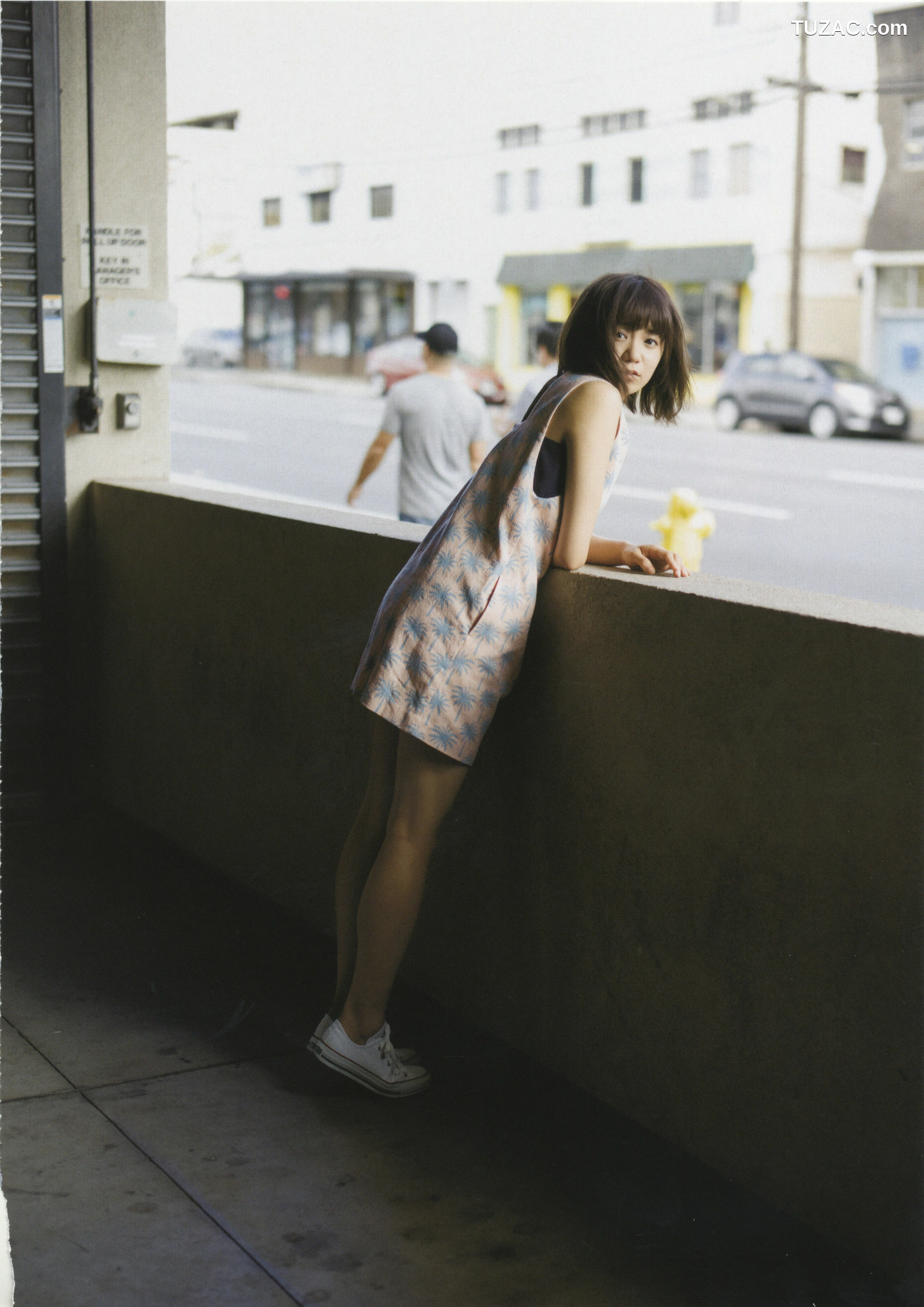 PB写真集_星名美怜「MIREITOPIA」 写真集[112P]