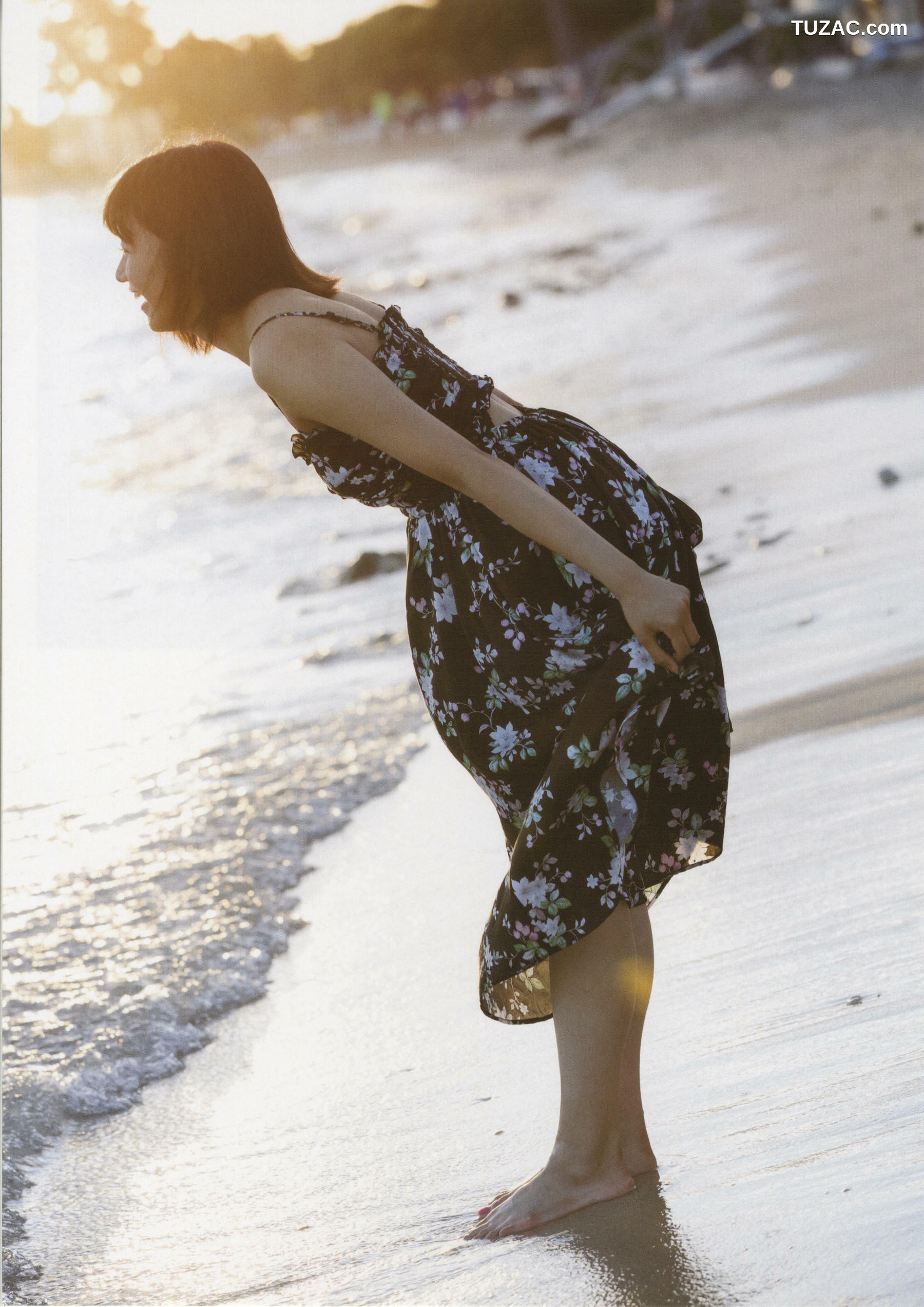 PB写真集_星名美怜「MIREITOPIA」 写真集[112P]