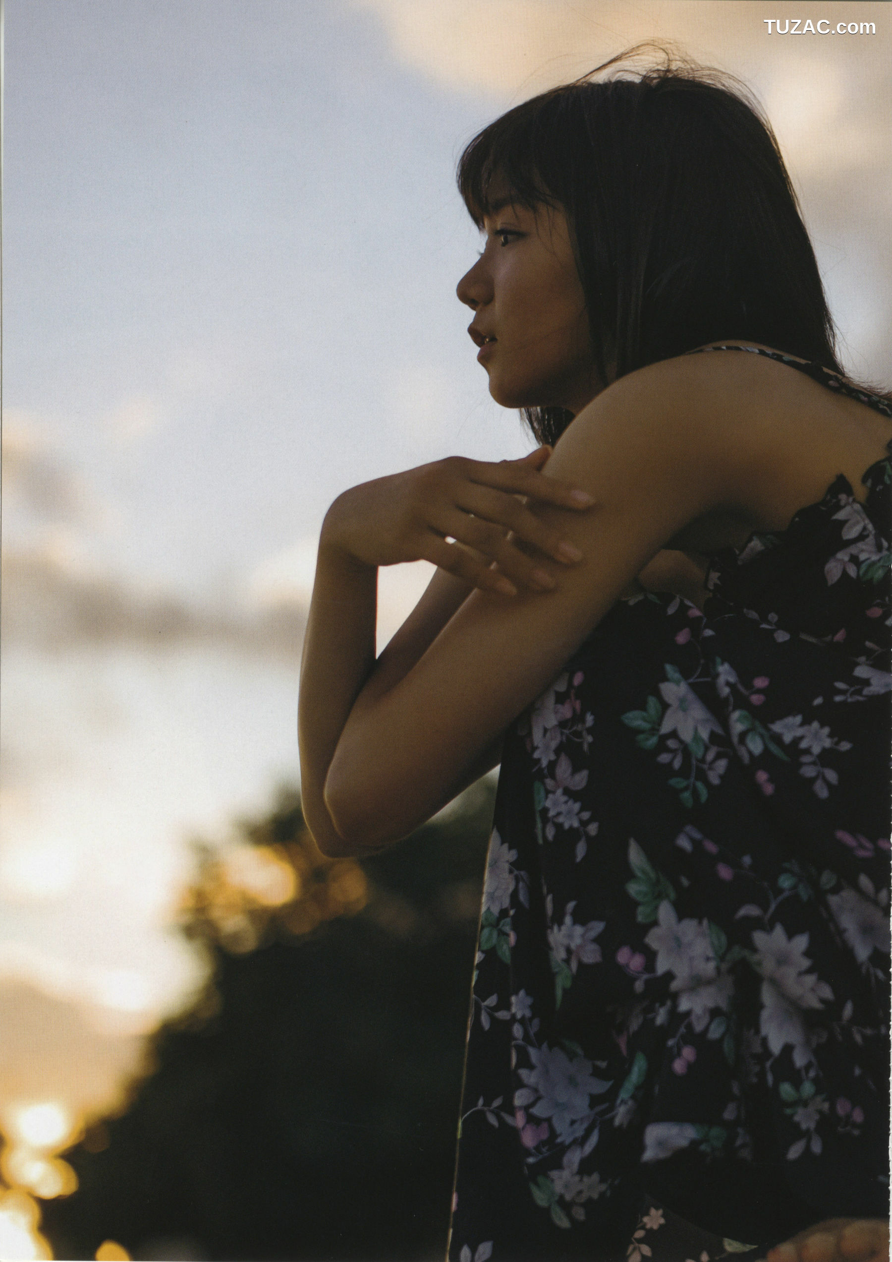 PB写真集_星名美怜「MIREITOPIA」 写真集[112P]