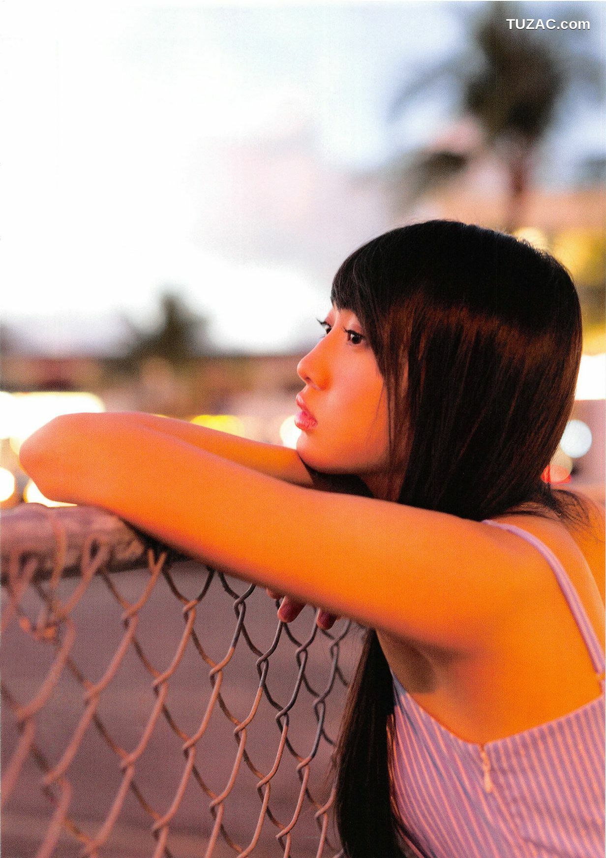 PB写真集_木﨑ゆりあ/木崎由里亚《Peace ぴーす》 [165P]