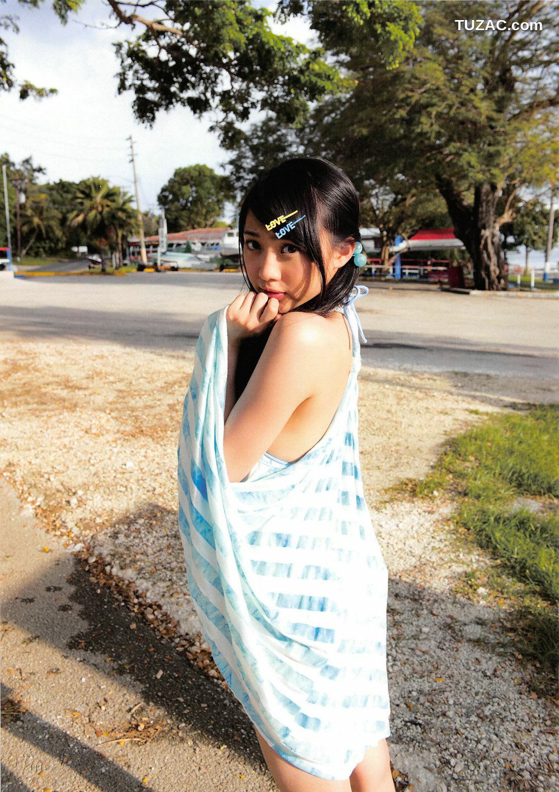 PB写真集_木﨑ゆりあ/木崎由里亚《Peace ぴーす》 [165P]