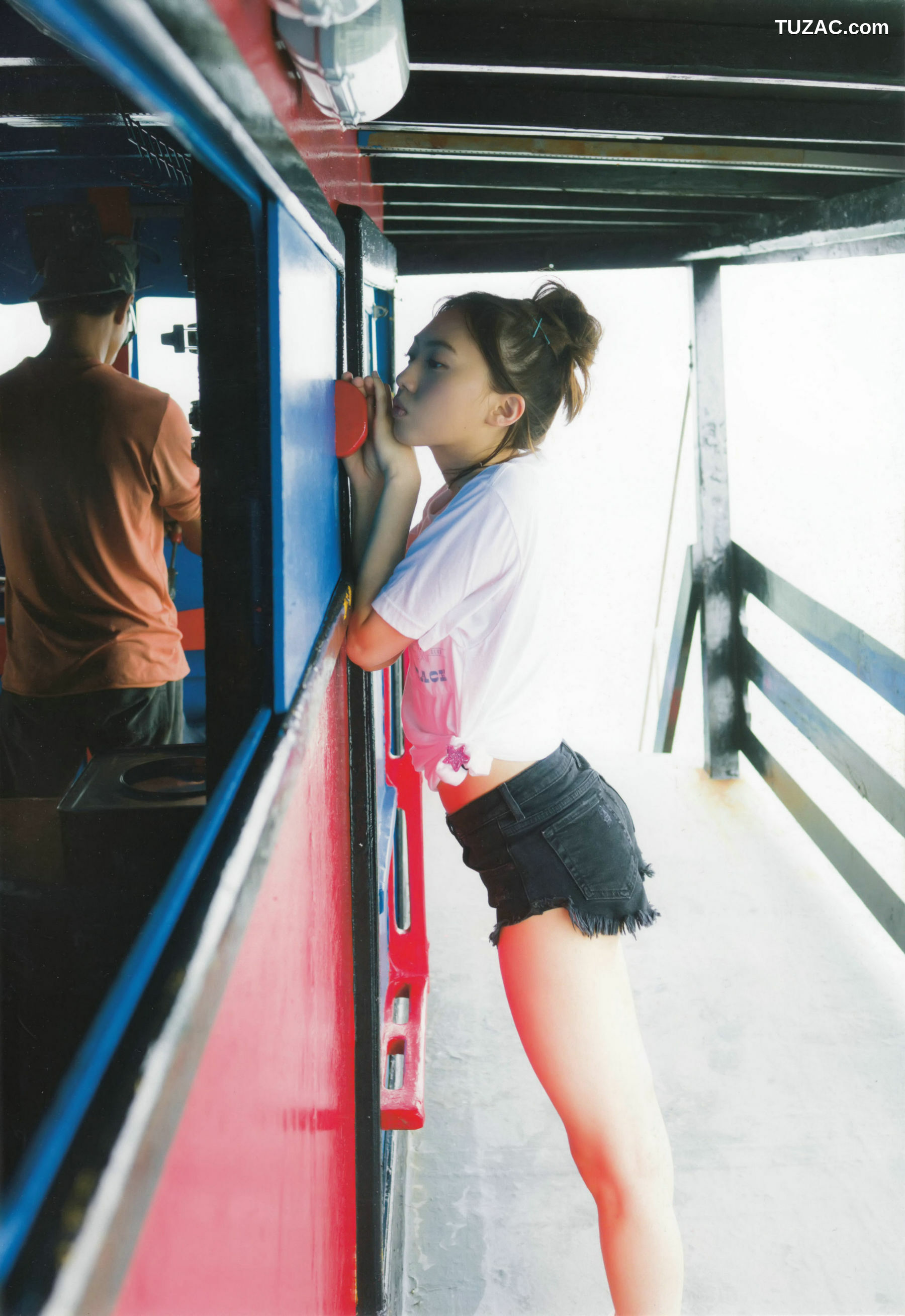 PB写真集_木﨑ゆりあ《Stagedoor》 写真集[135P]