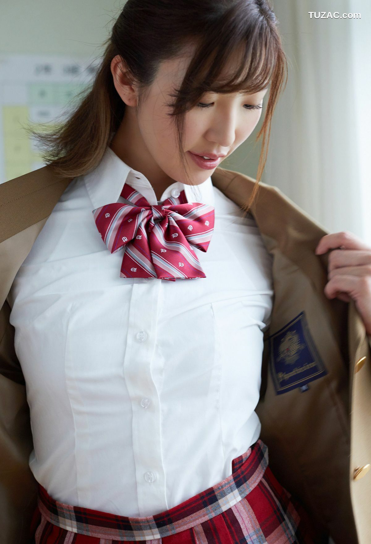 PB写真集_松嶋えいみ 《ふたりきりだからって・・・》写真集