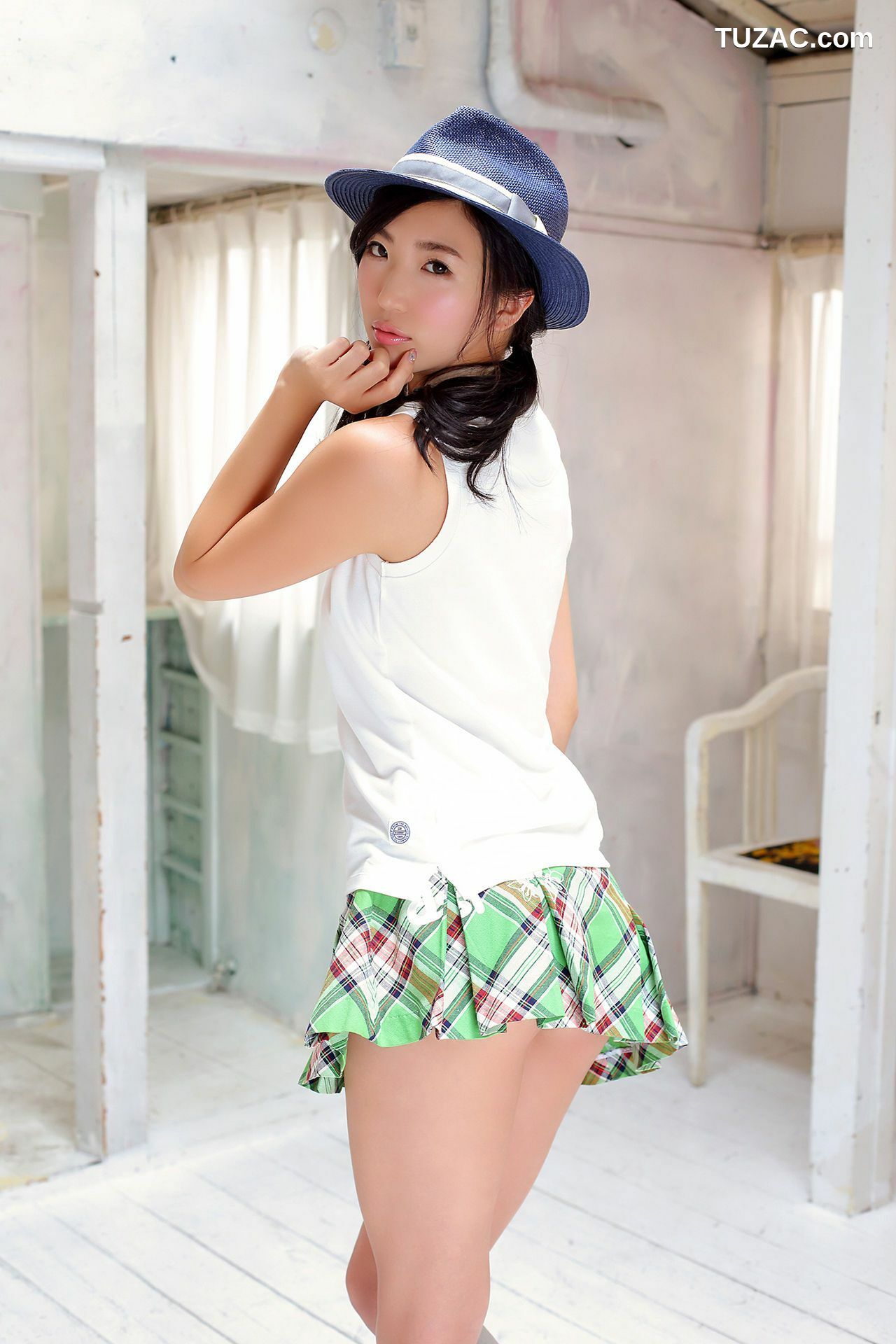 PB写真集_松嶋えいみ《至高の曲線美 松嶋えいみ 必撮！まるごと☆》 写真集[90P]