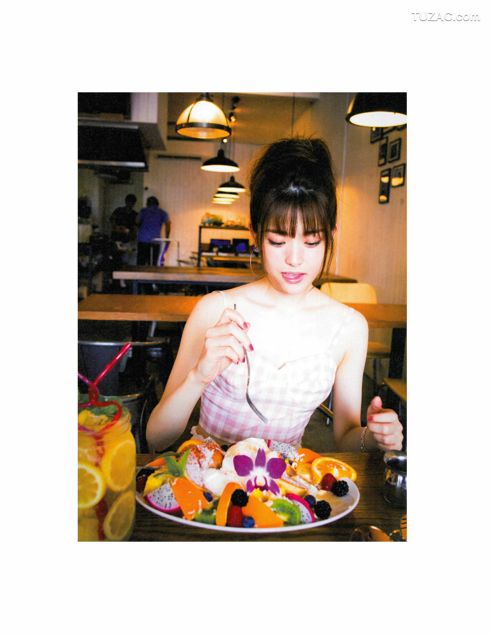 PB写真集_松村沙友理《意外っていうか、前から可愛いと思ってた》 写真集[94P]
