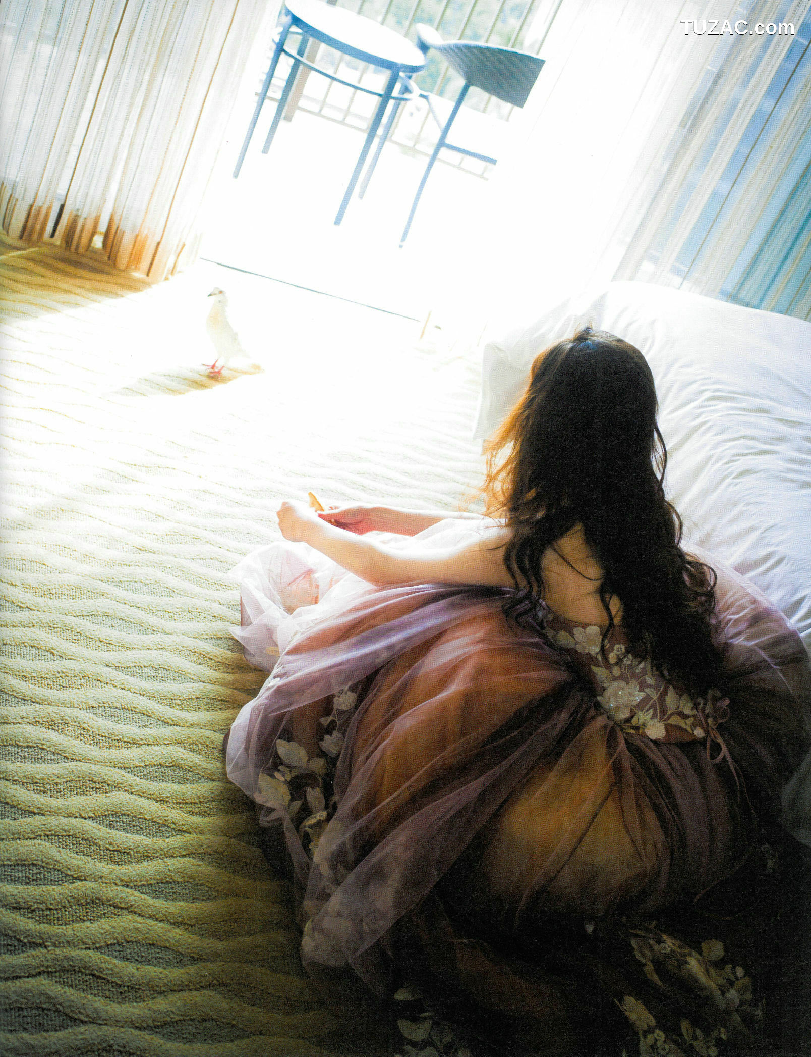 PB写真集_松村沙友理《意外っていうか、前から可愛いと思ってた》 写真集[94P]