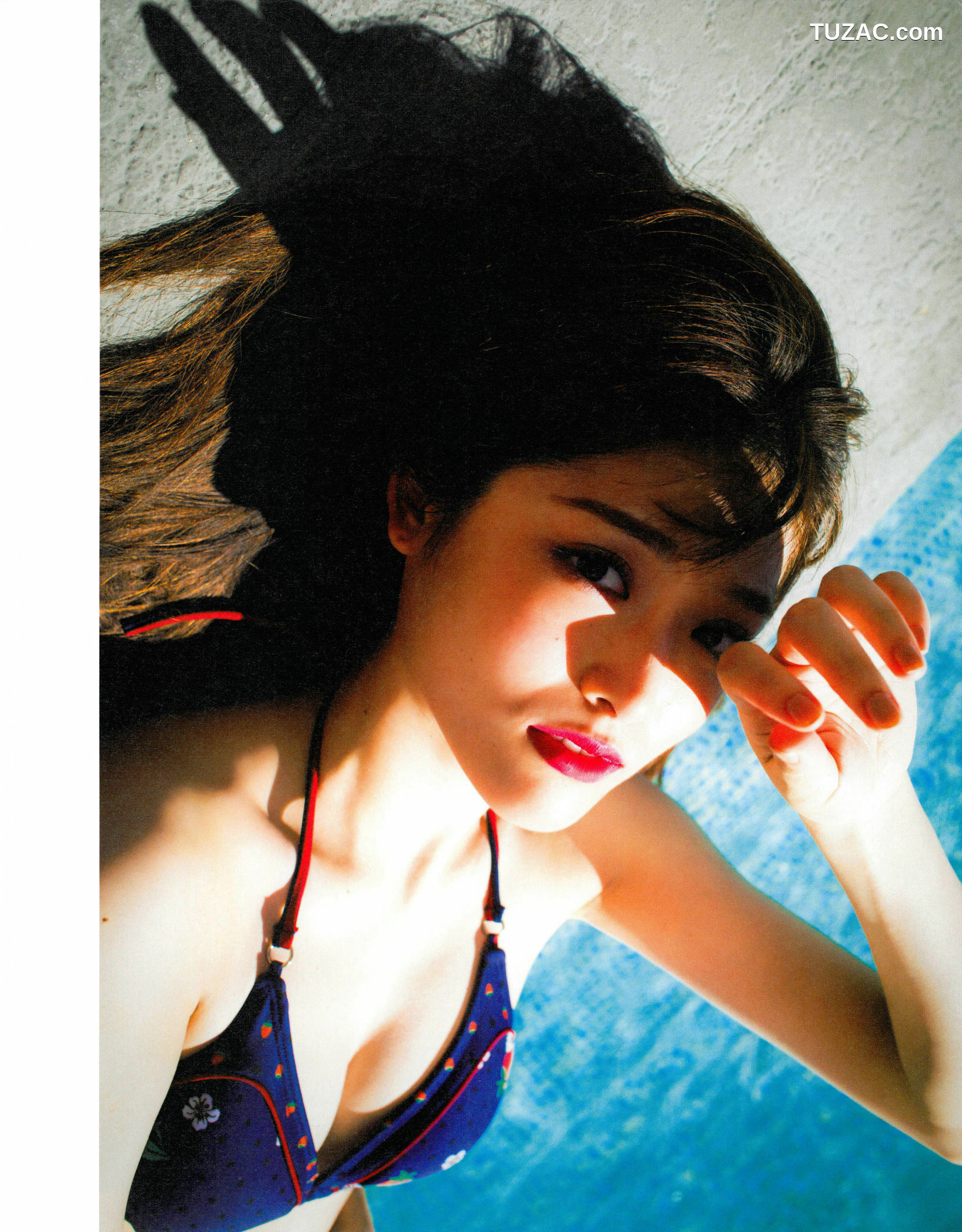 PB写真集_松村沙友理《意外っていうか、前から可愛いと思ってた》 写真集[94P]