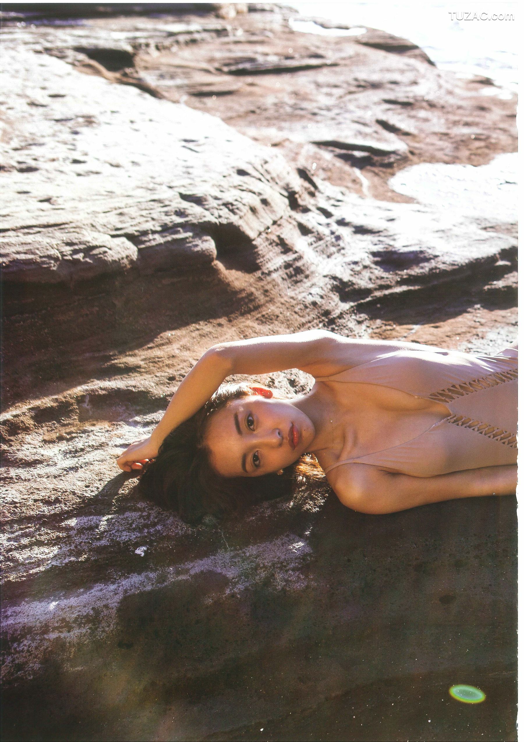 PB写真集_板野友美《release》 写真集[164P]