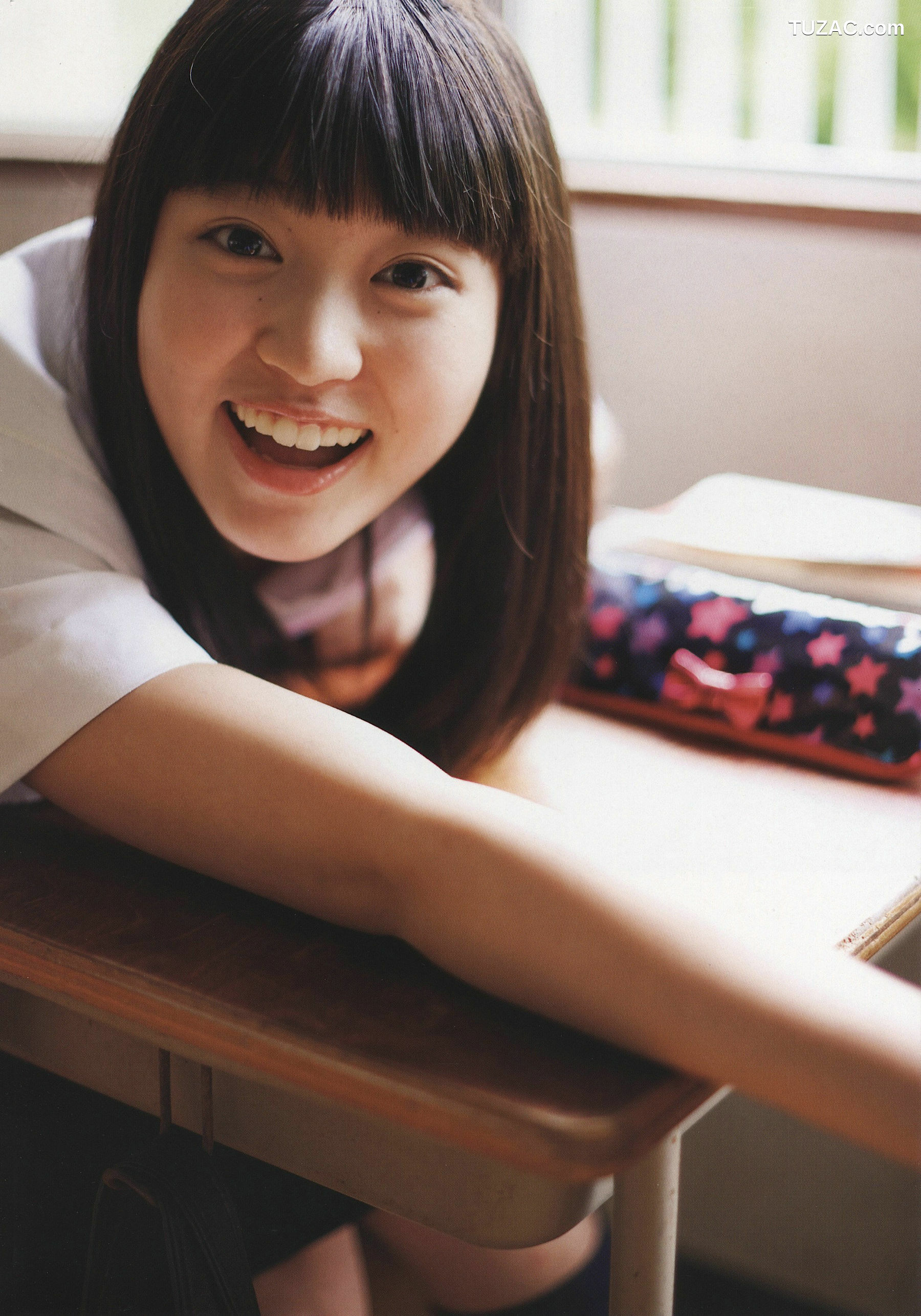 PB写真集_柏木ひなた《ひなた日和》 写真集[73P]