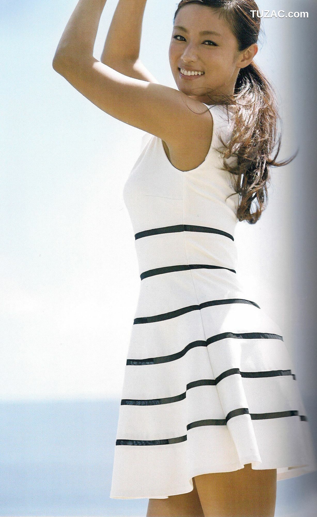 PB写真集_深田恭子 《Down to earth》 [129P]