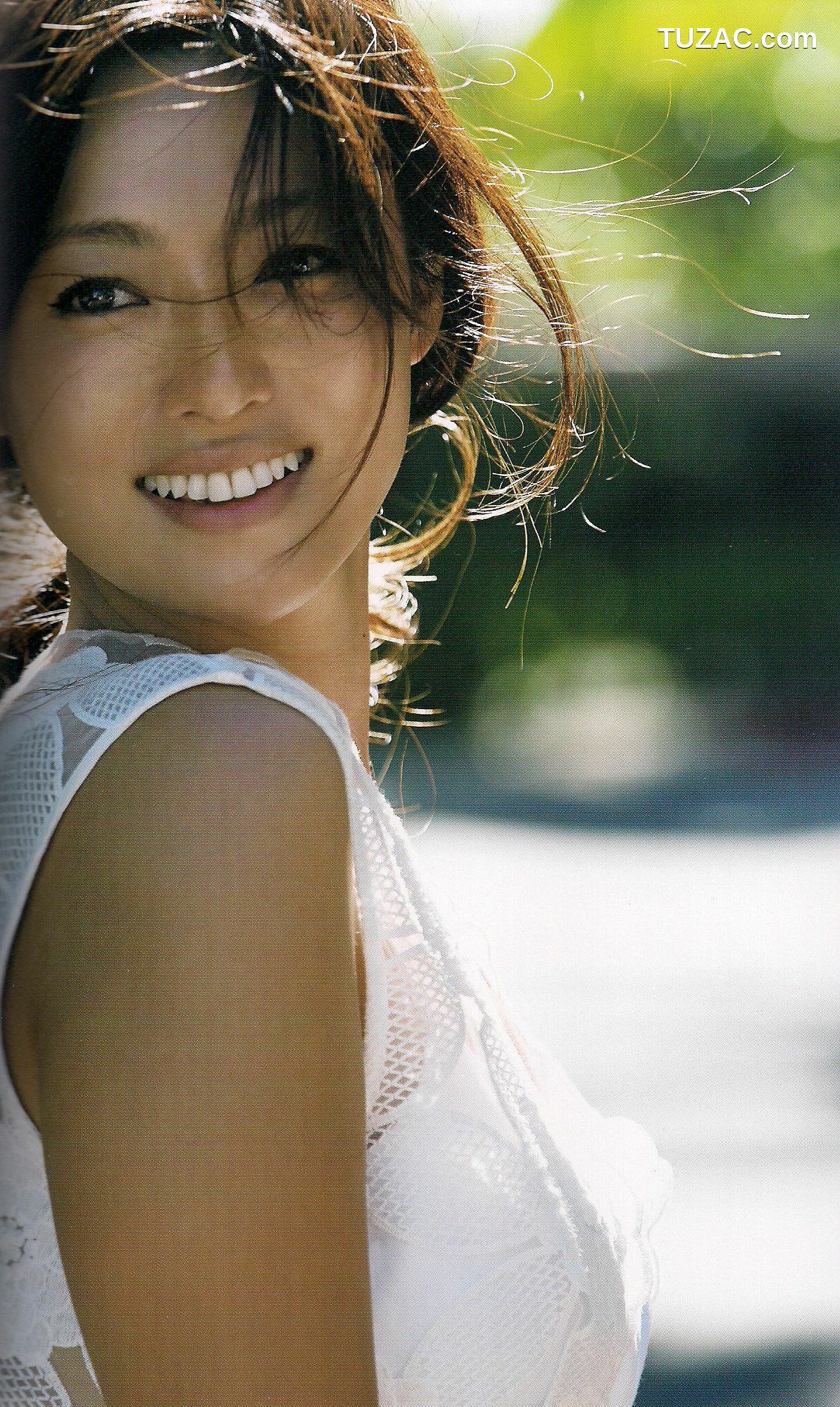 PB写真集_深田恭子 《Down to earth》 [129P]