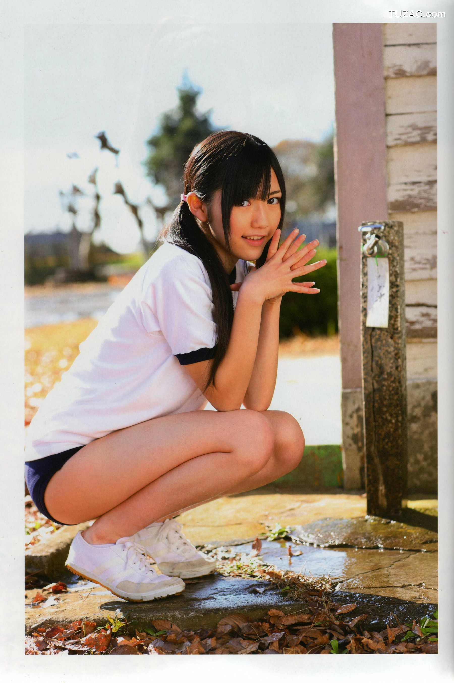 PB写真集_渡り廊下走り队 《Akkanbe》 写真集[115P]