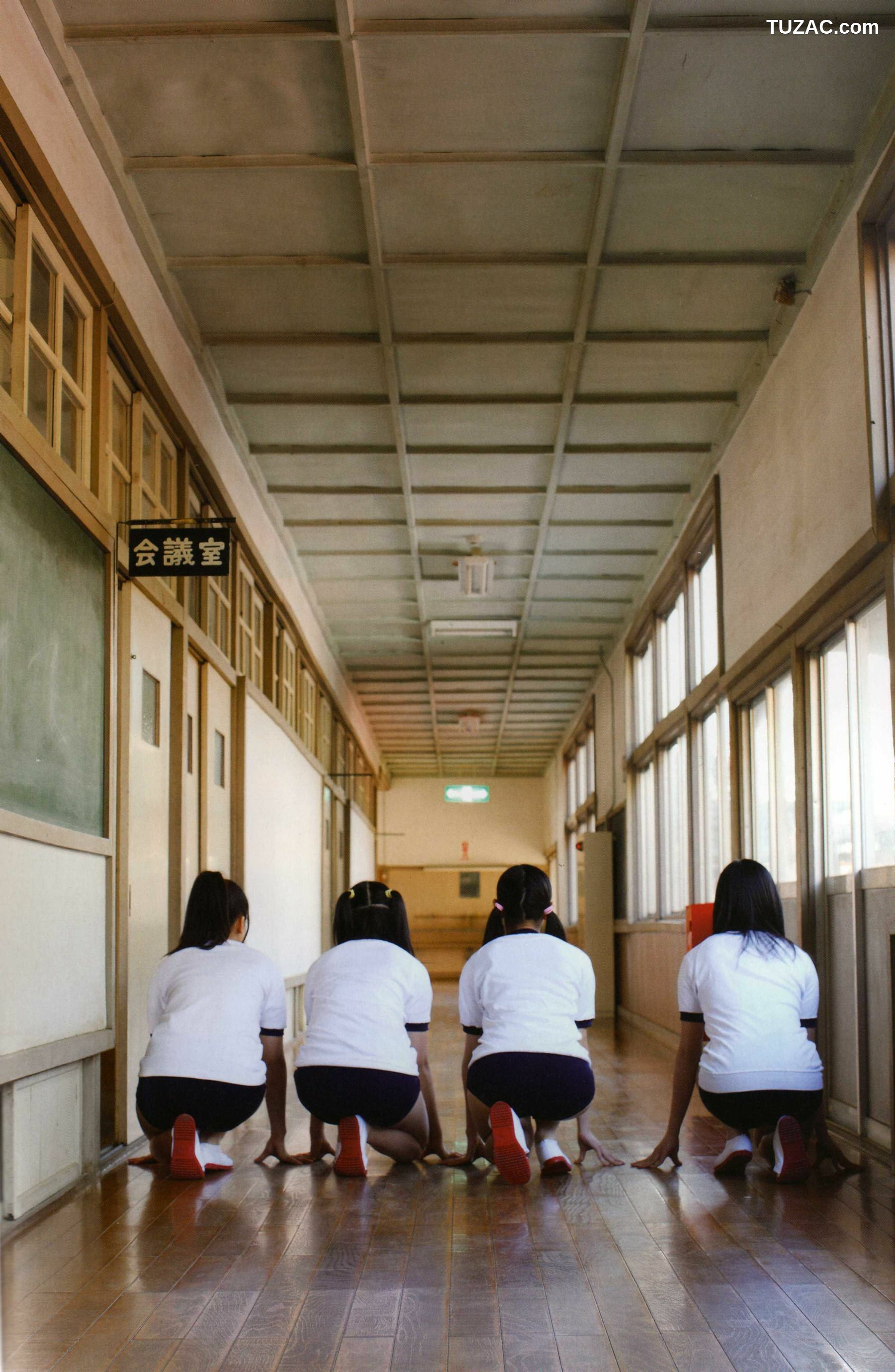 PB写真集_渡り廊下走り队 《Akkanbe》 写真集[115P]