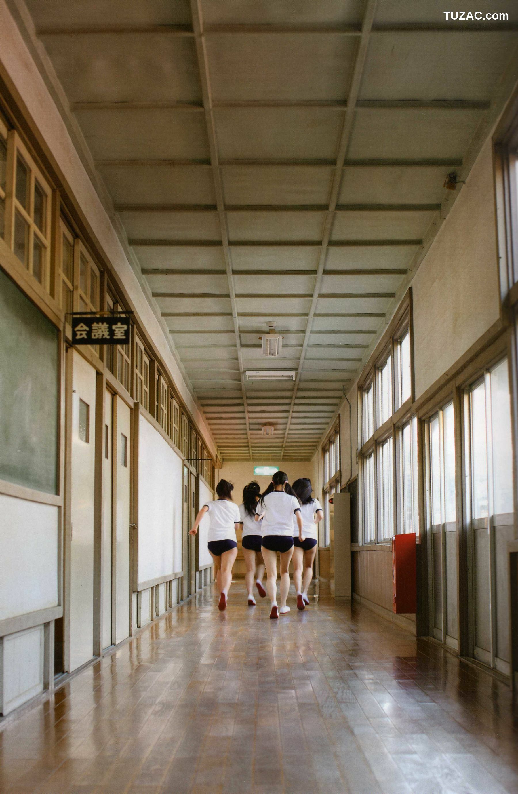 PB写真集_渡り廊下走り队 《Akkanbe》 写真集[115P]