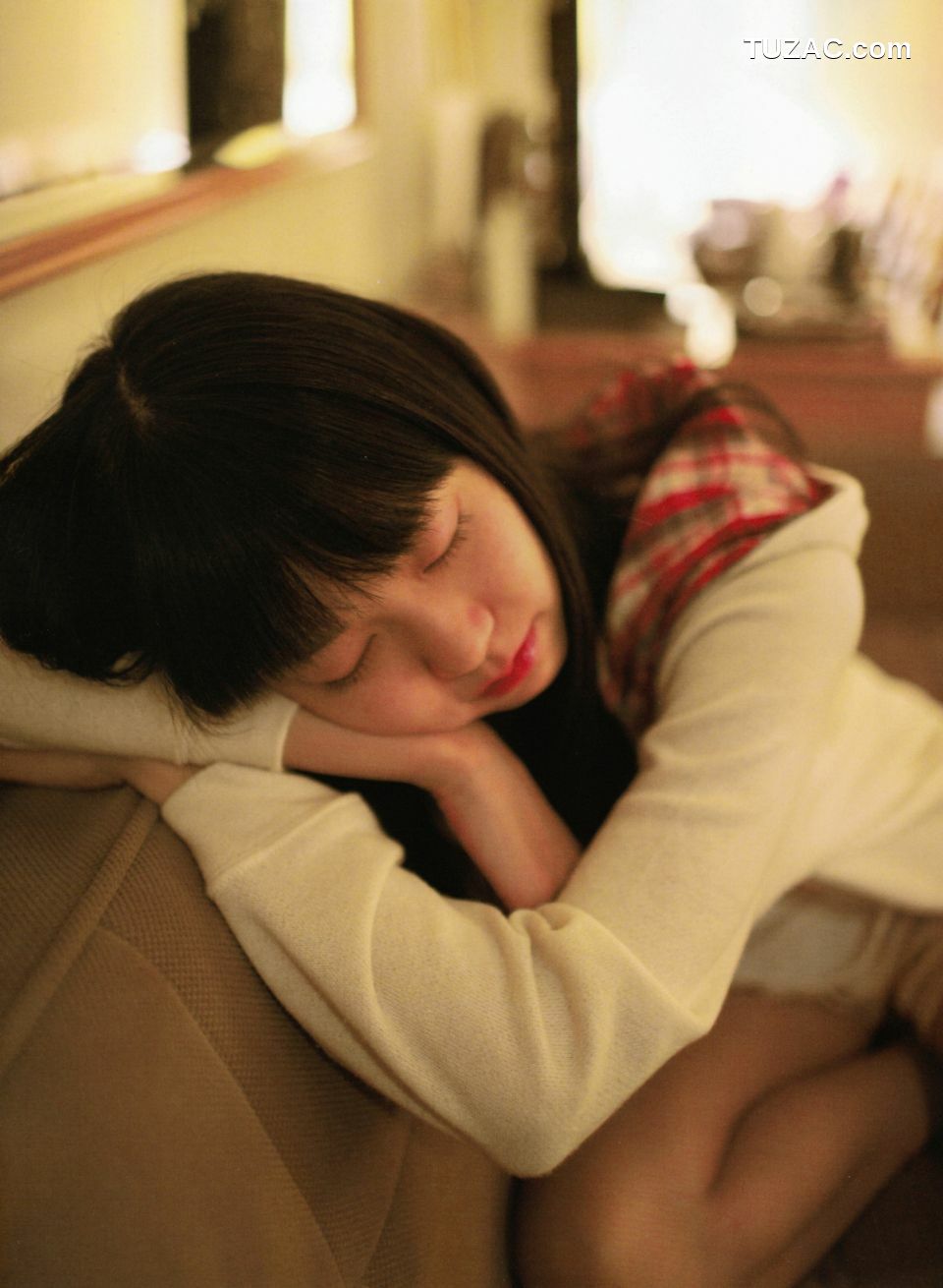PB写真集_渡辺美优纪《みる神》 写真集[152P]