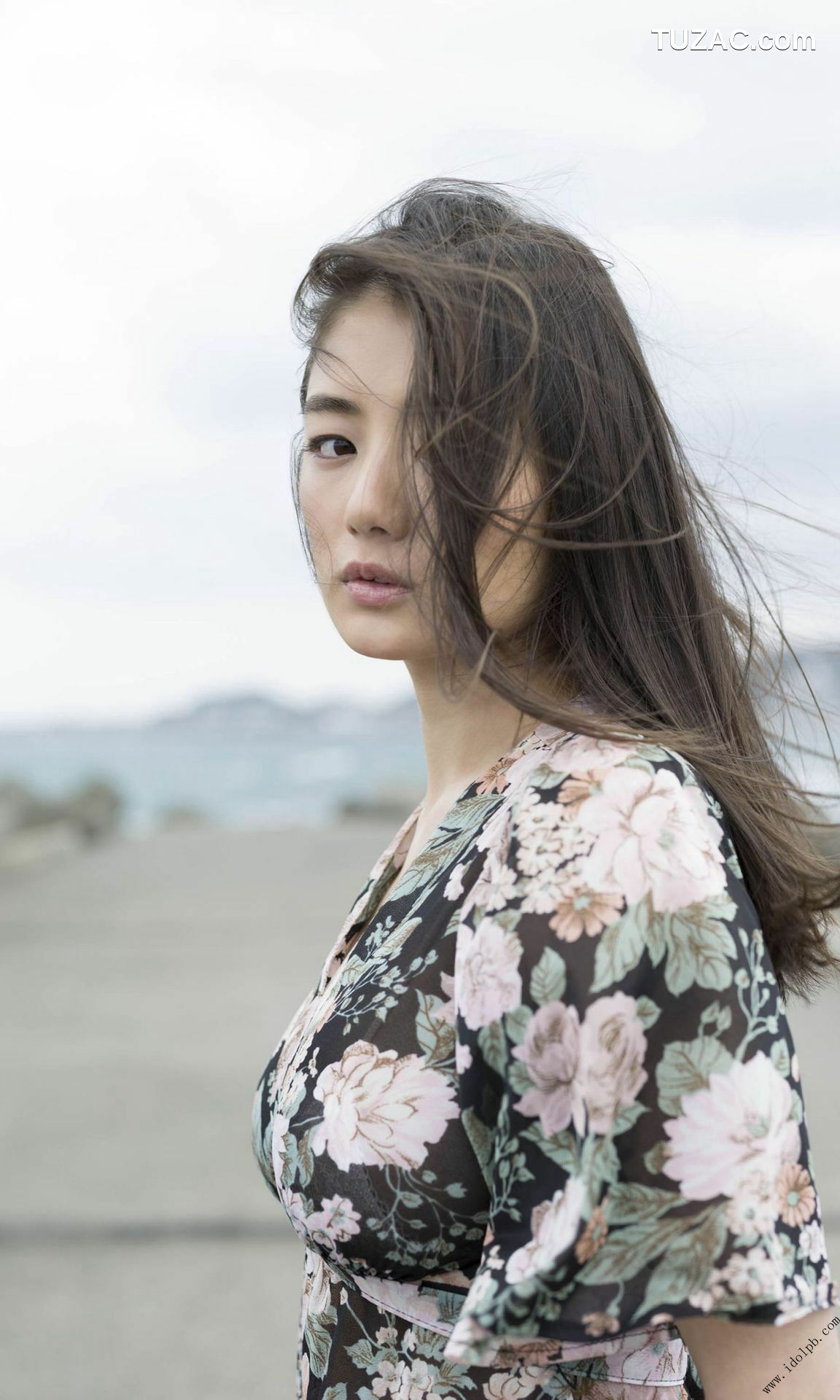 PB写真集_片山萌美 Moemi Katayama 《覚醒》 [75P]