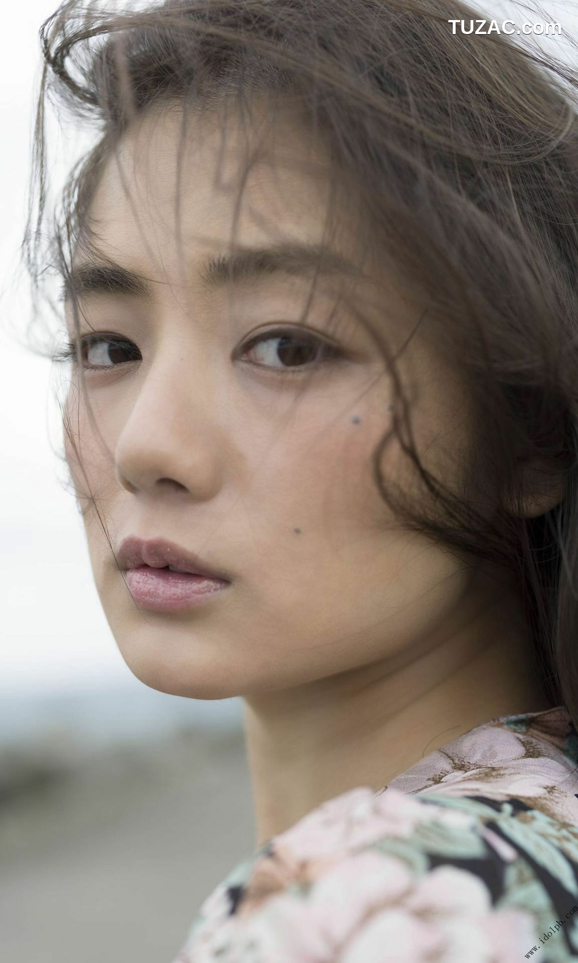 PB写真集_片山萌美 Moemi Katayama 《覚醒》 [75P]