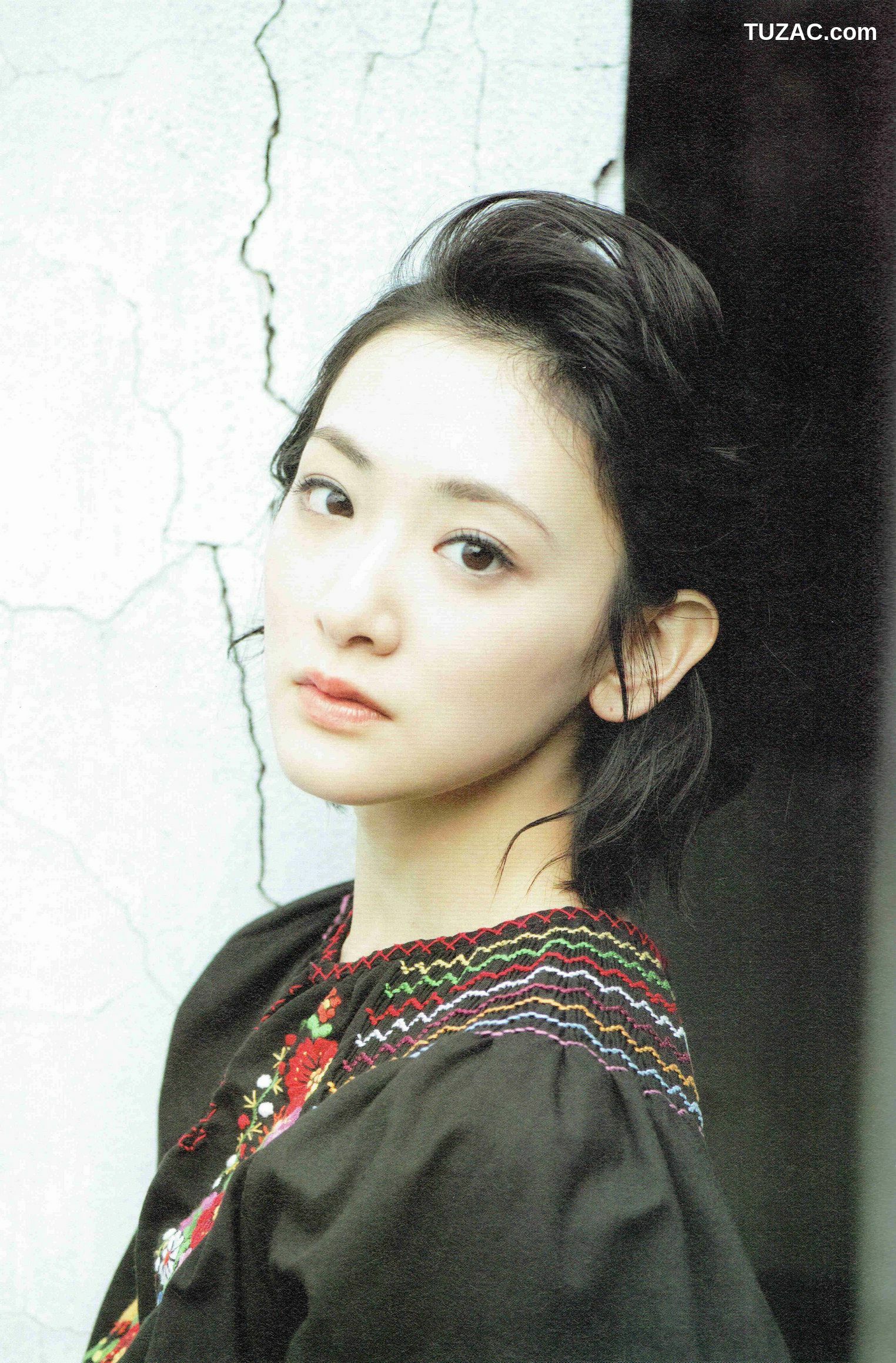 PB写真集_生駒里奈《君の足跡》 写真集 [126P]