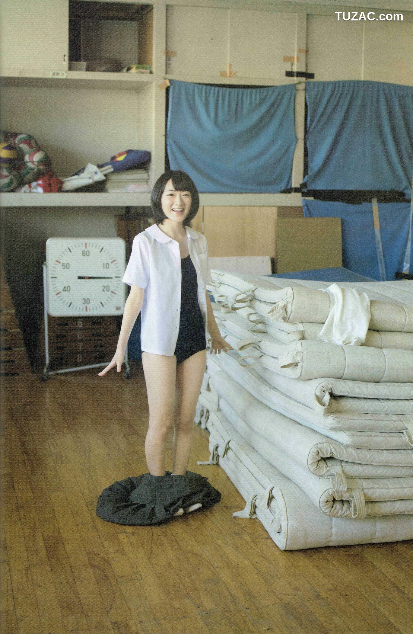 PB写真集_生駒里奈《君の足跡》 写真集 [126P]