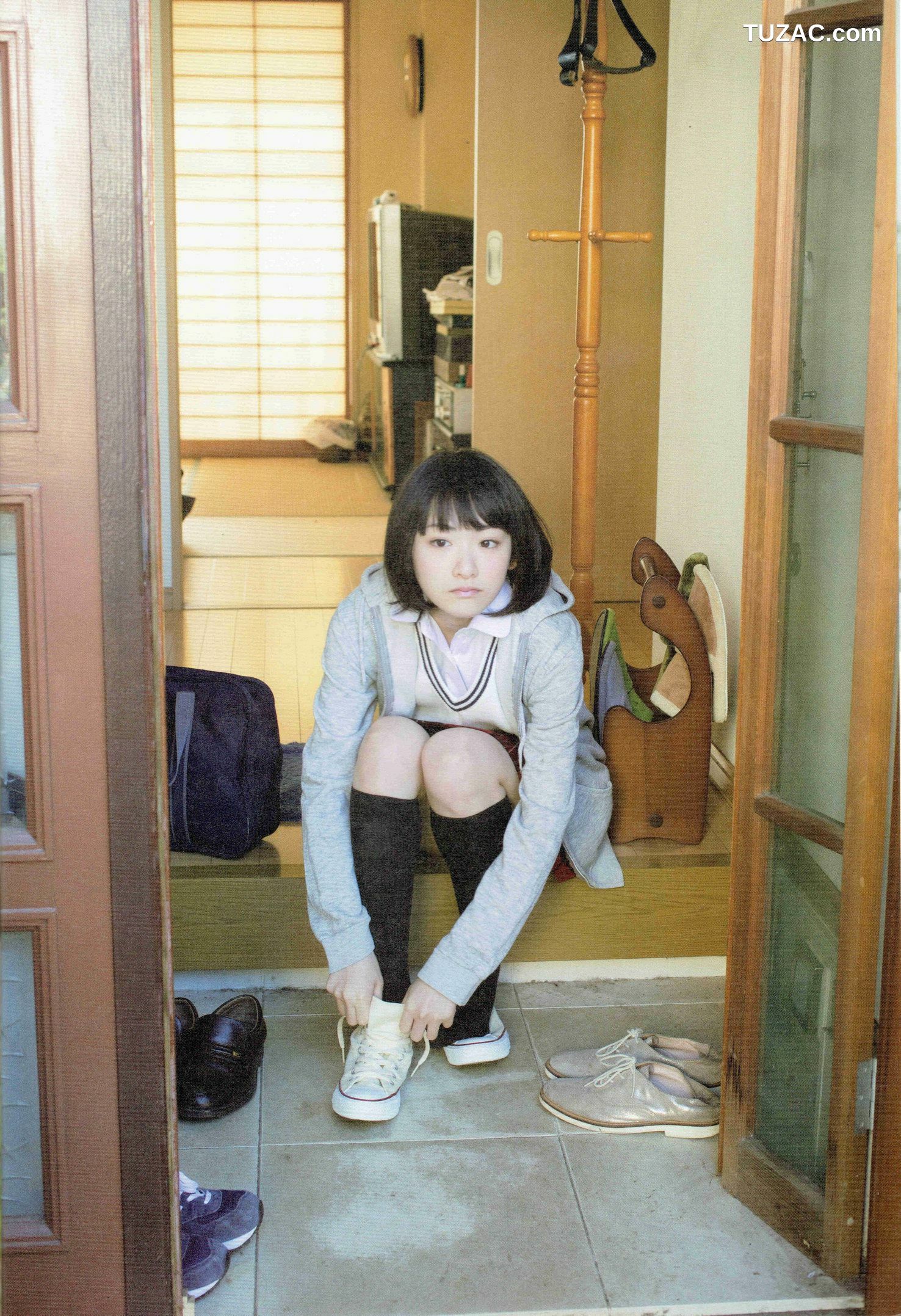 PB写真集_生駒里奈《君の足跡》 写真集 [126P]