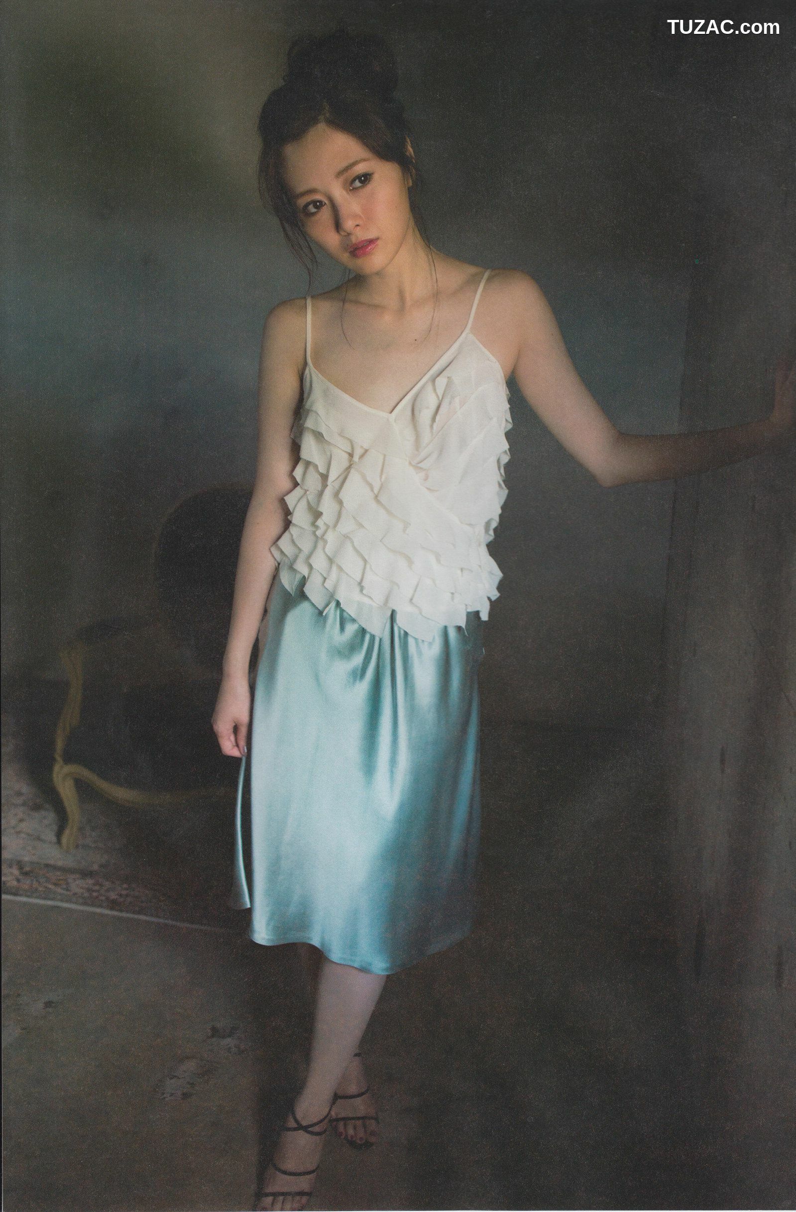 PB写真集_白石麻衣《清純な大人｣》 写真集[94P]