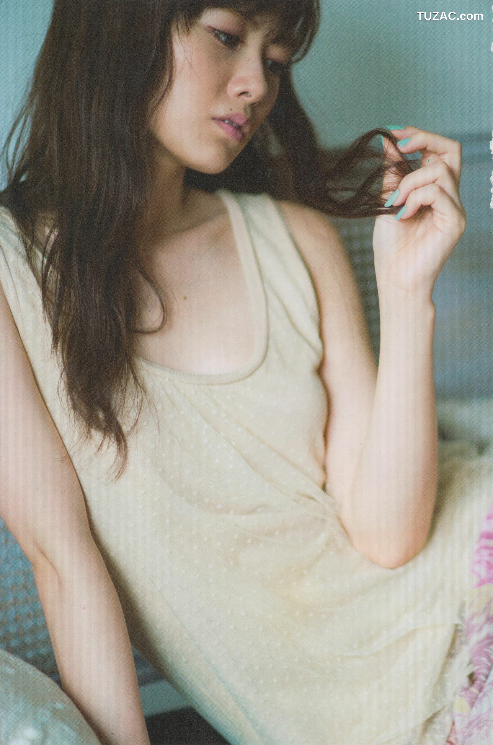 PB写真集_白石麻衣《清純な大人｣》 写真集[94P]