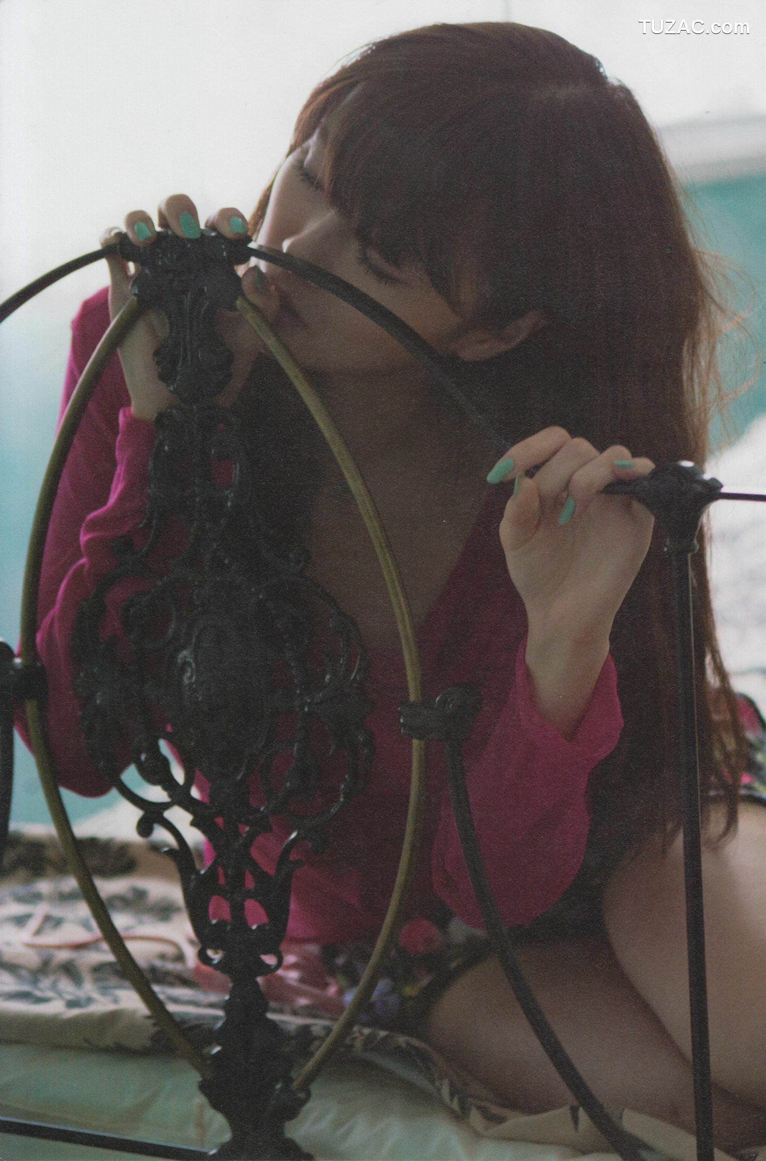 PB写真集_白石麻衣《清純な大人｣》 写真集[94P]