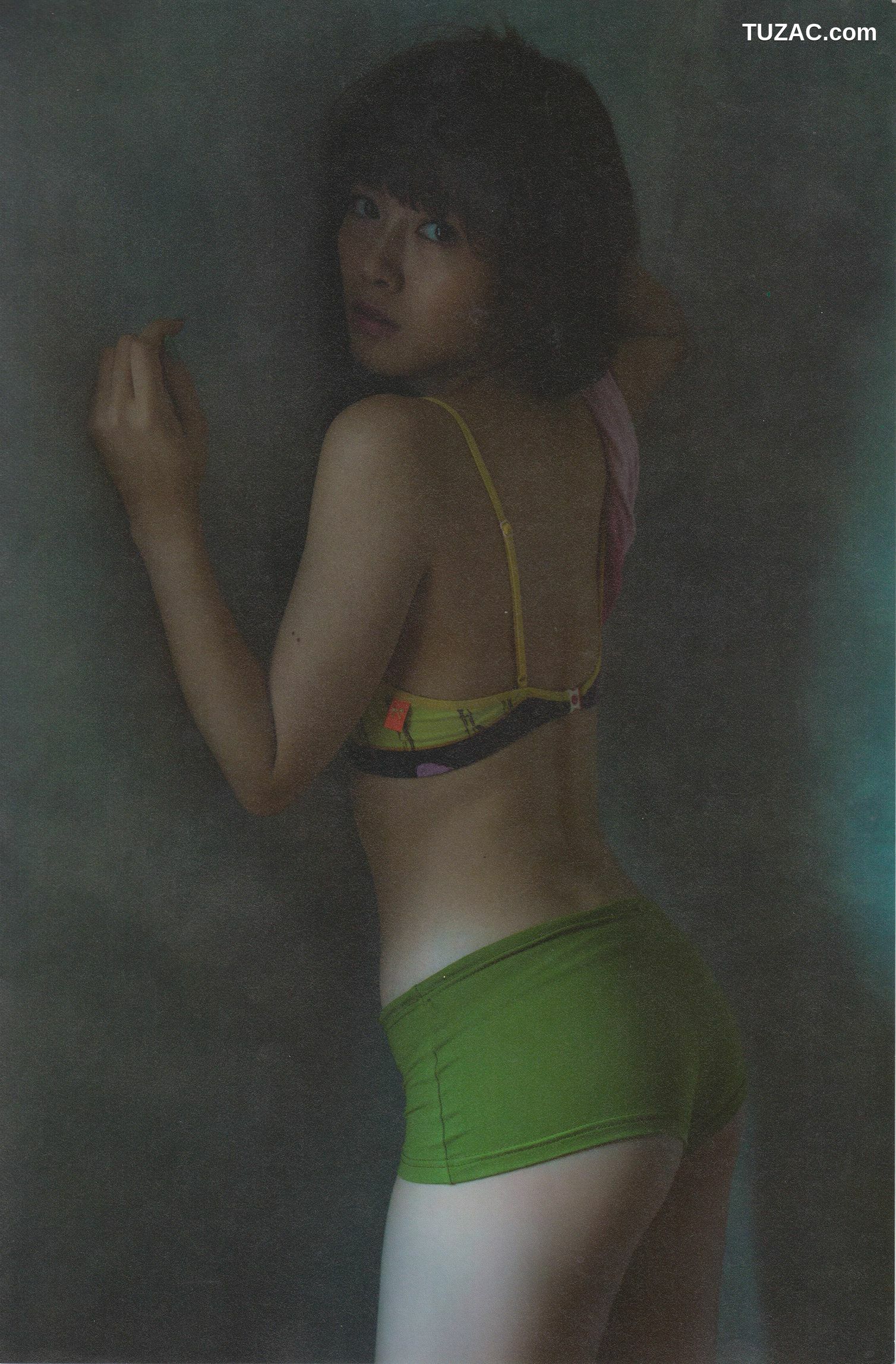 PB写真集_白石麻衣《清純な大人｣》 写真集[94P]