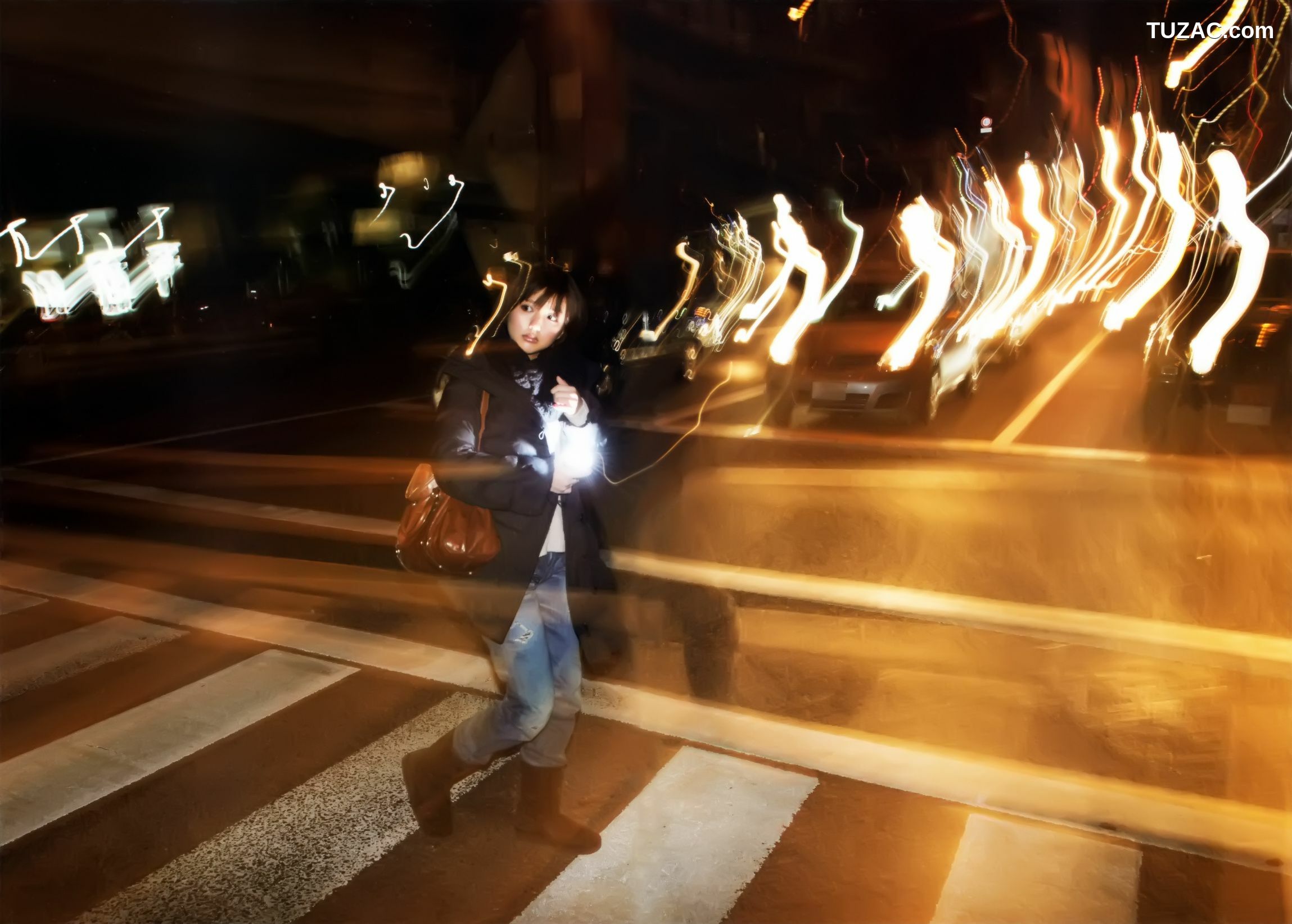 PB写真集_真野恵里菜 フォトブック《Mano na no まのなの》 [76P]