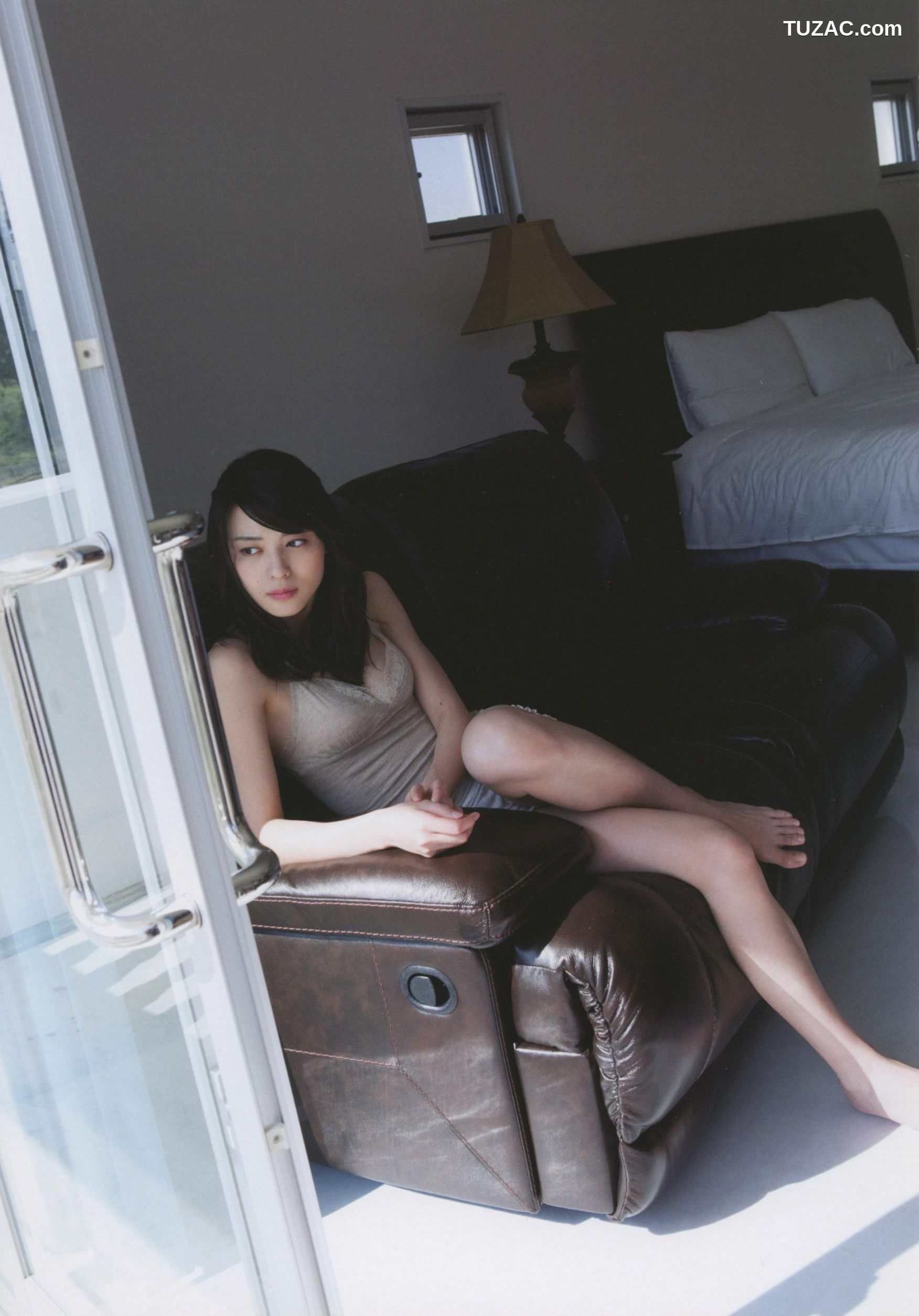 PB写真集_矢島舞美 《Nobody knows 23》 [93P]