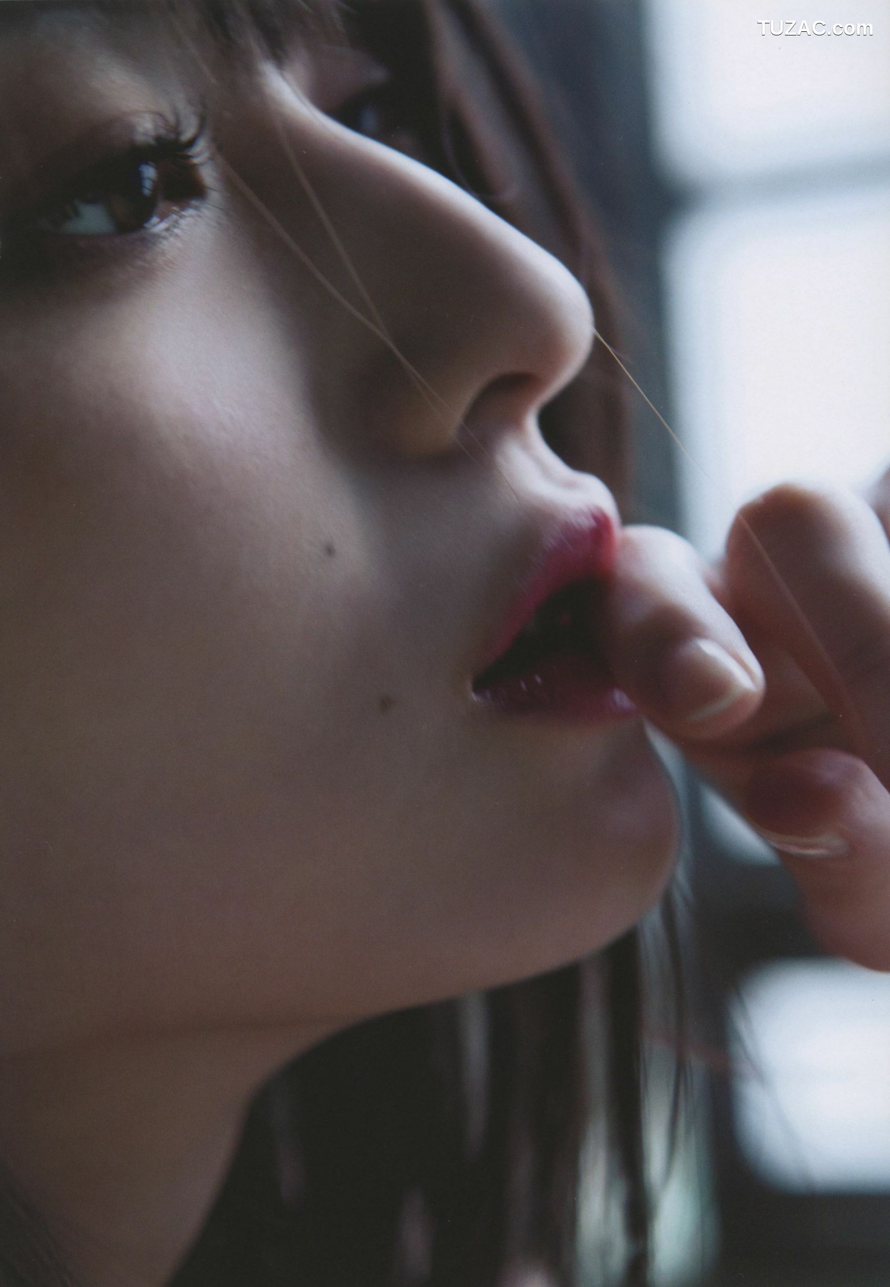 PB写真集_矢島舞美 《Nobody knows 23》 [93P]