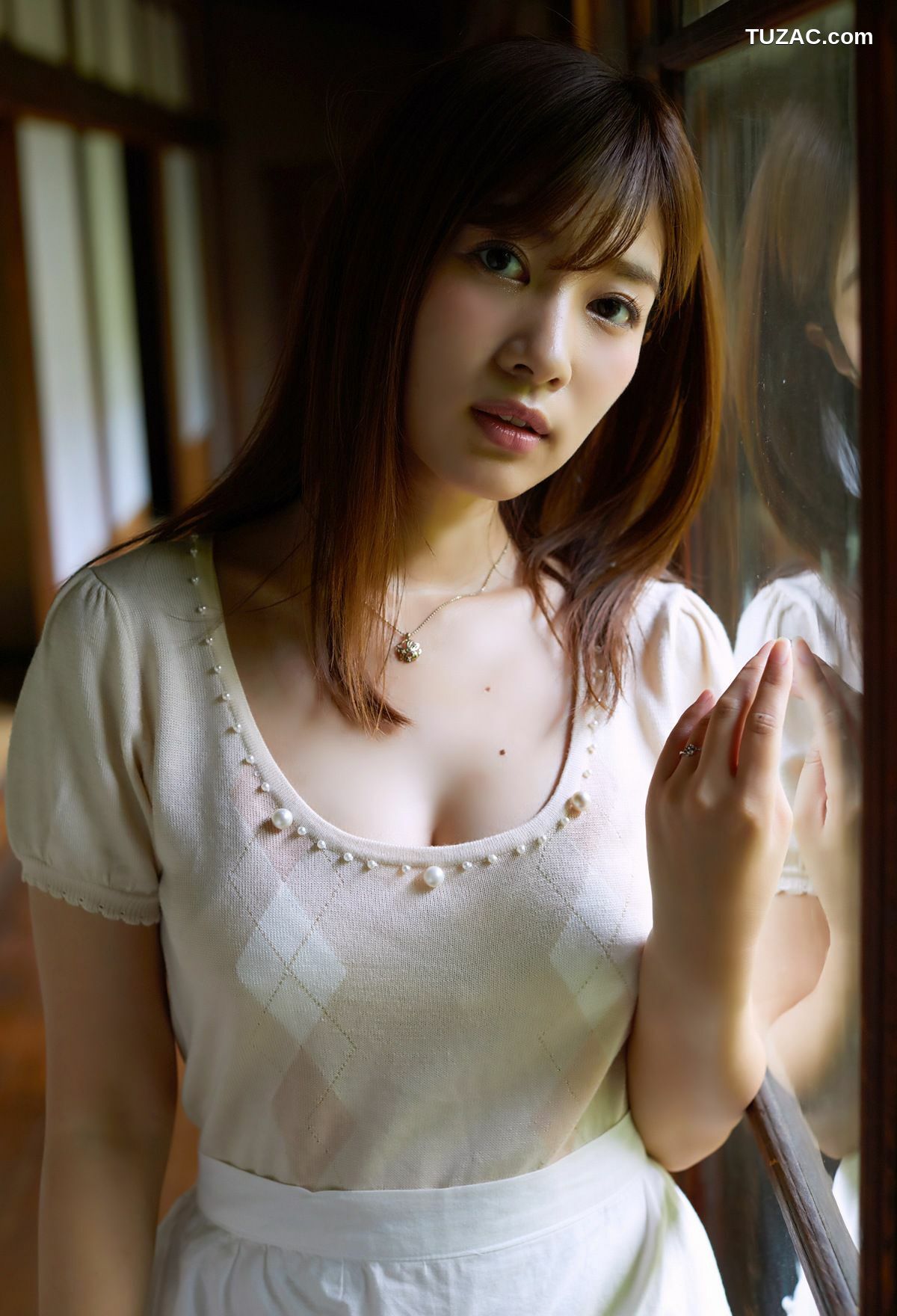 PB写真集_石岡真衣《あなたを待ちわびて・・・》 写真集[53P]