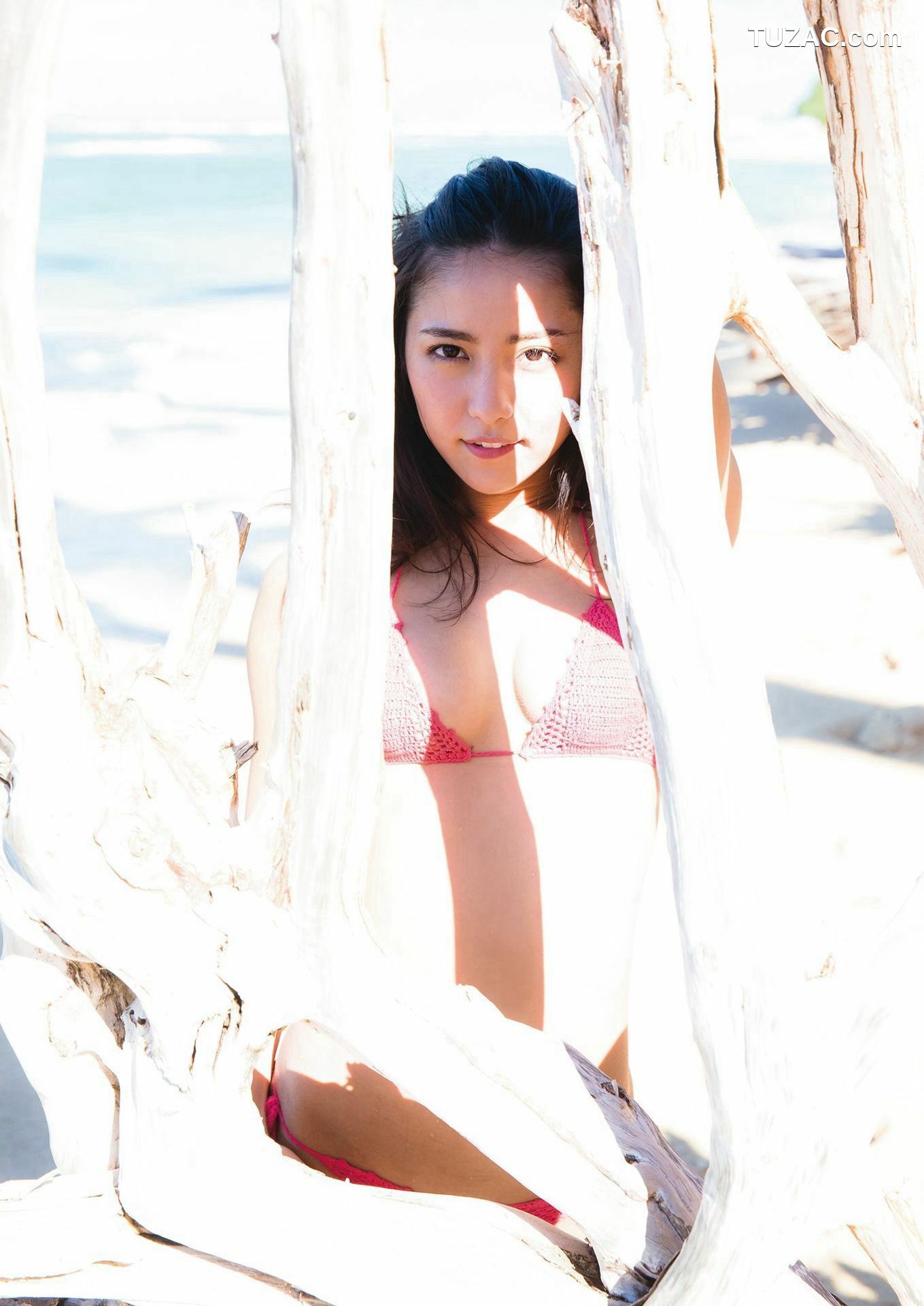 PB写真集_石川恋 《LOVE LETTERS》 [131P]