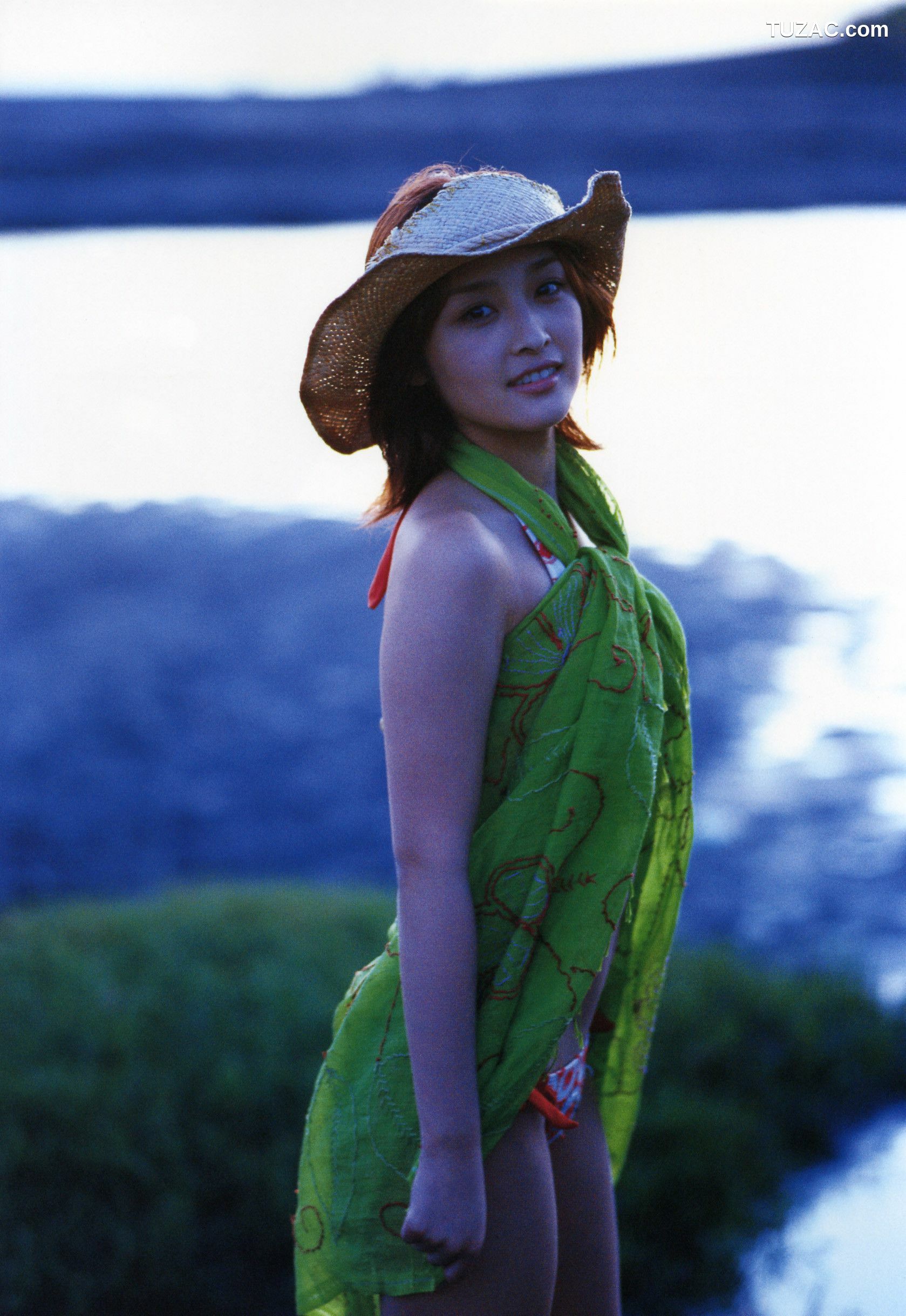 PB写真集_石川梨華《Abyuu》 写真集[76P]