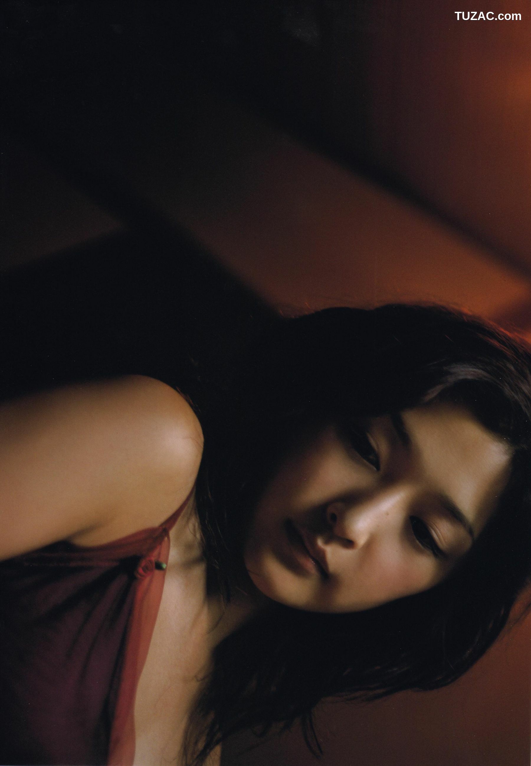 PB写真集_石川梨華《Hana bi 華美》 写真集[99P]