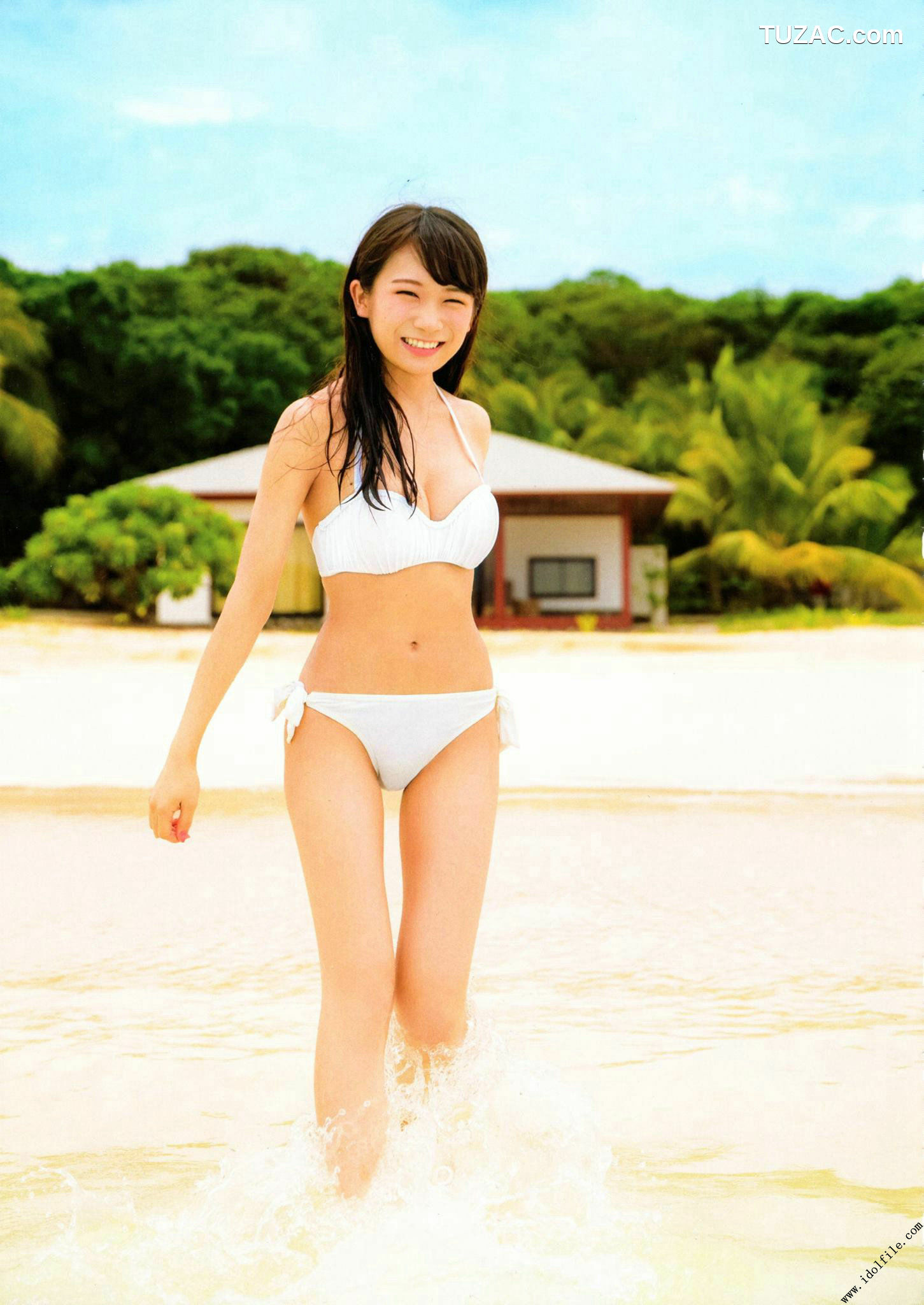 PB写真集_秋元真夏 1st《真夏の気圧配置》 写真集[145P]