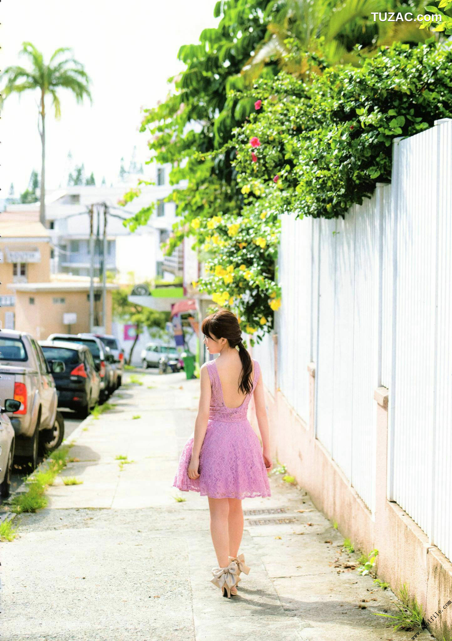 PB写真集_秋元真夏 1st《真夏の気圧配置》 写真集[145P]