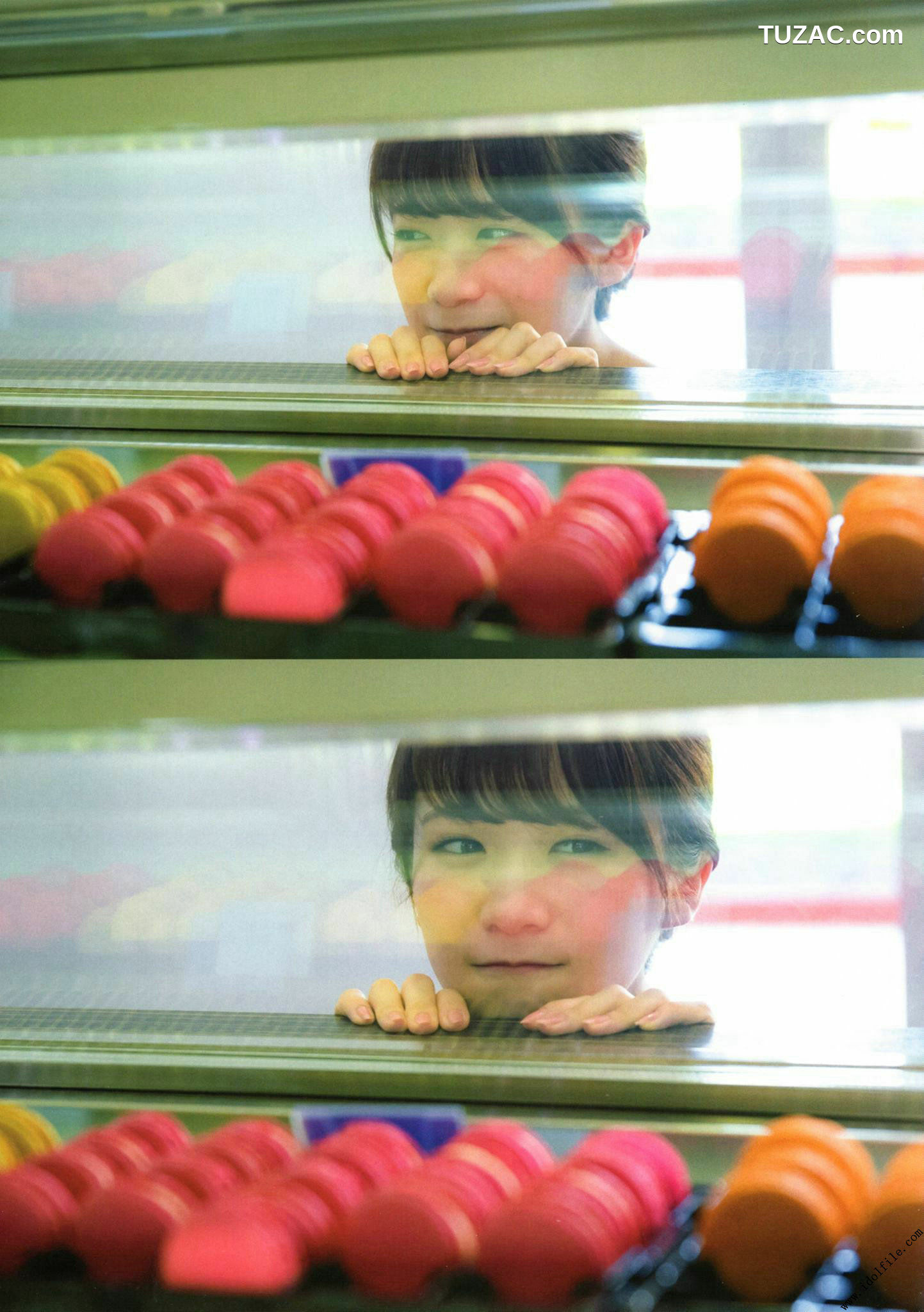 PB写真集_秋元真夏 1st《真夏の気圧配置》 写真集[145P]