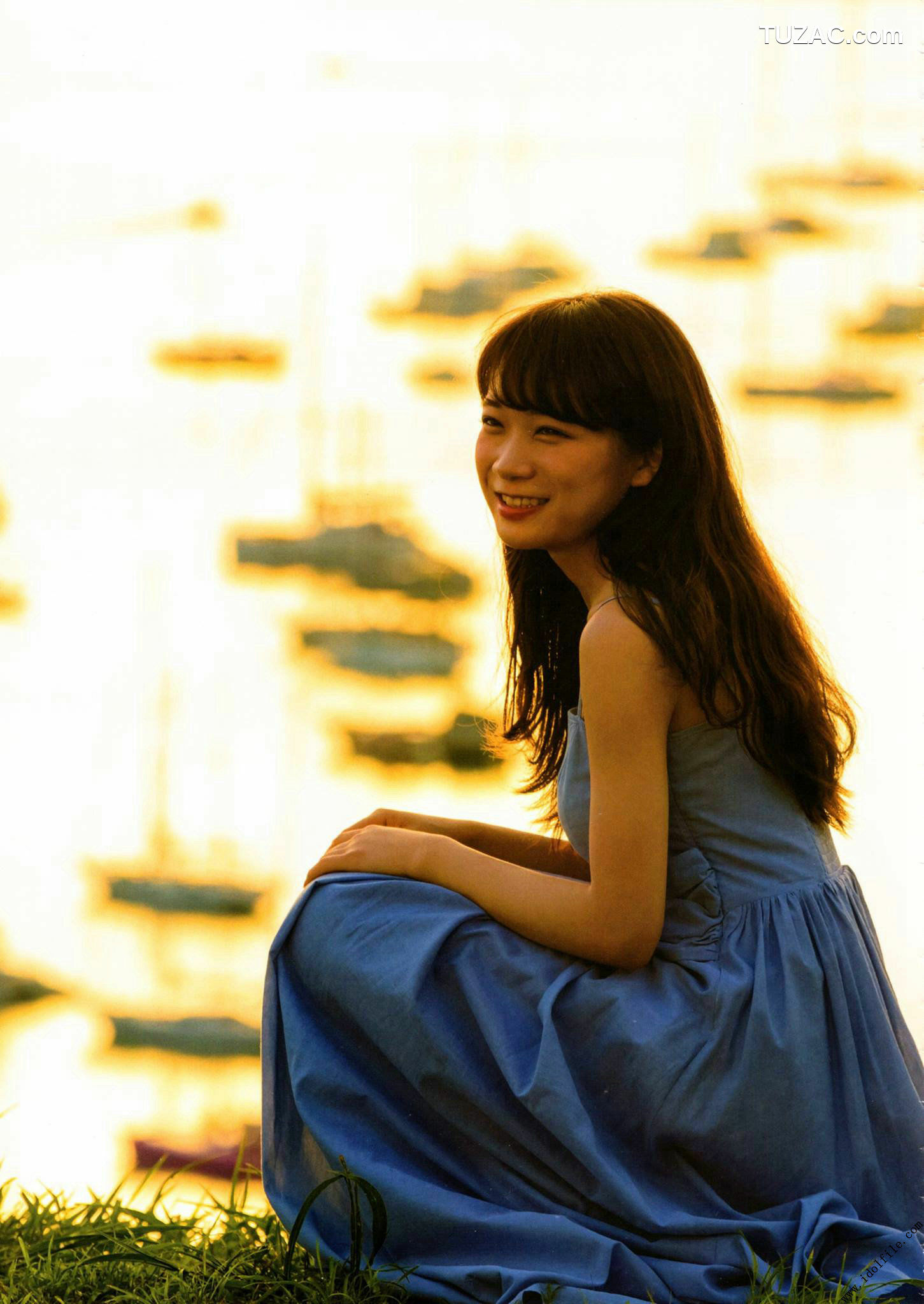 PB写真集_秋元真夏 1st《真夏の気圧配置》 写真集[145P]